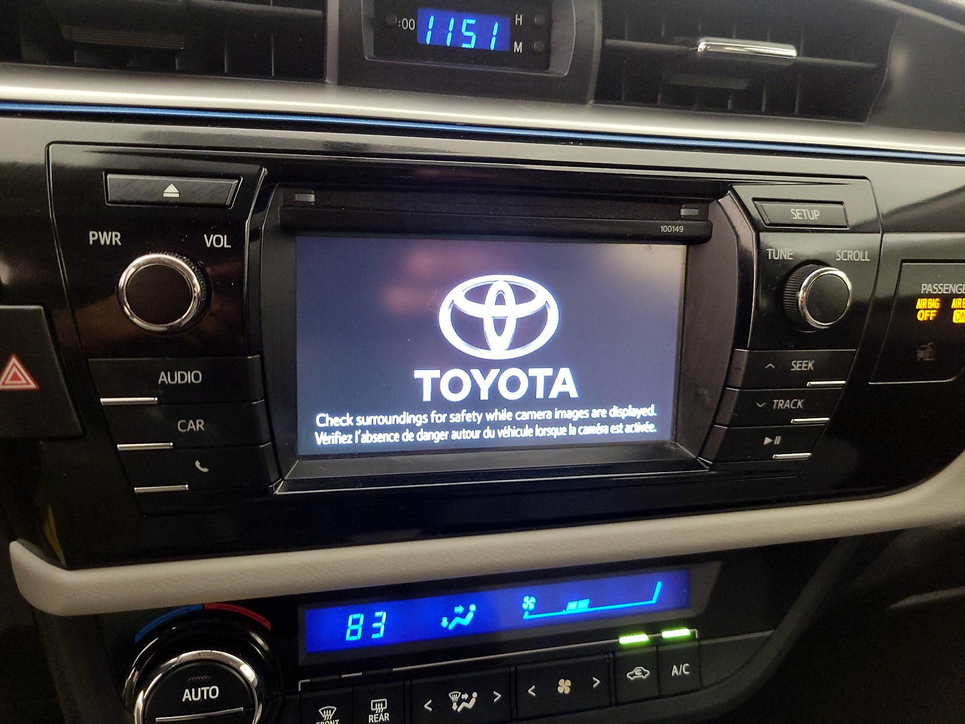 Thumbnail: 2015 Toyota Corolla - 15