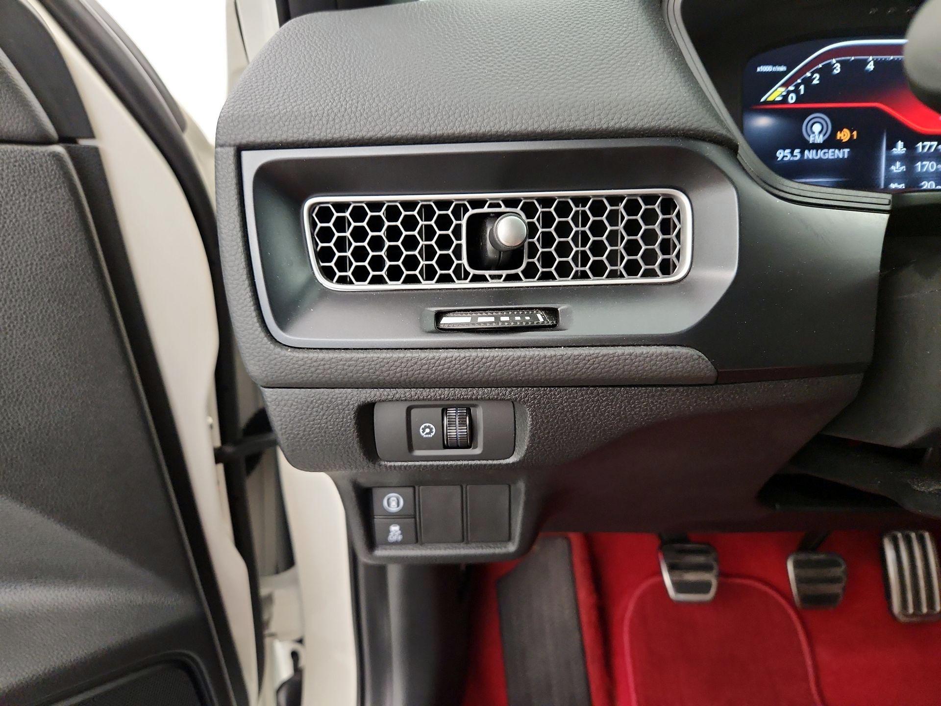 Thumbnail: 2024 Honda Civic - 13