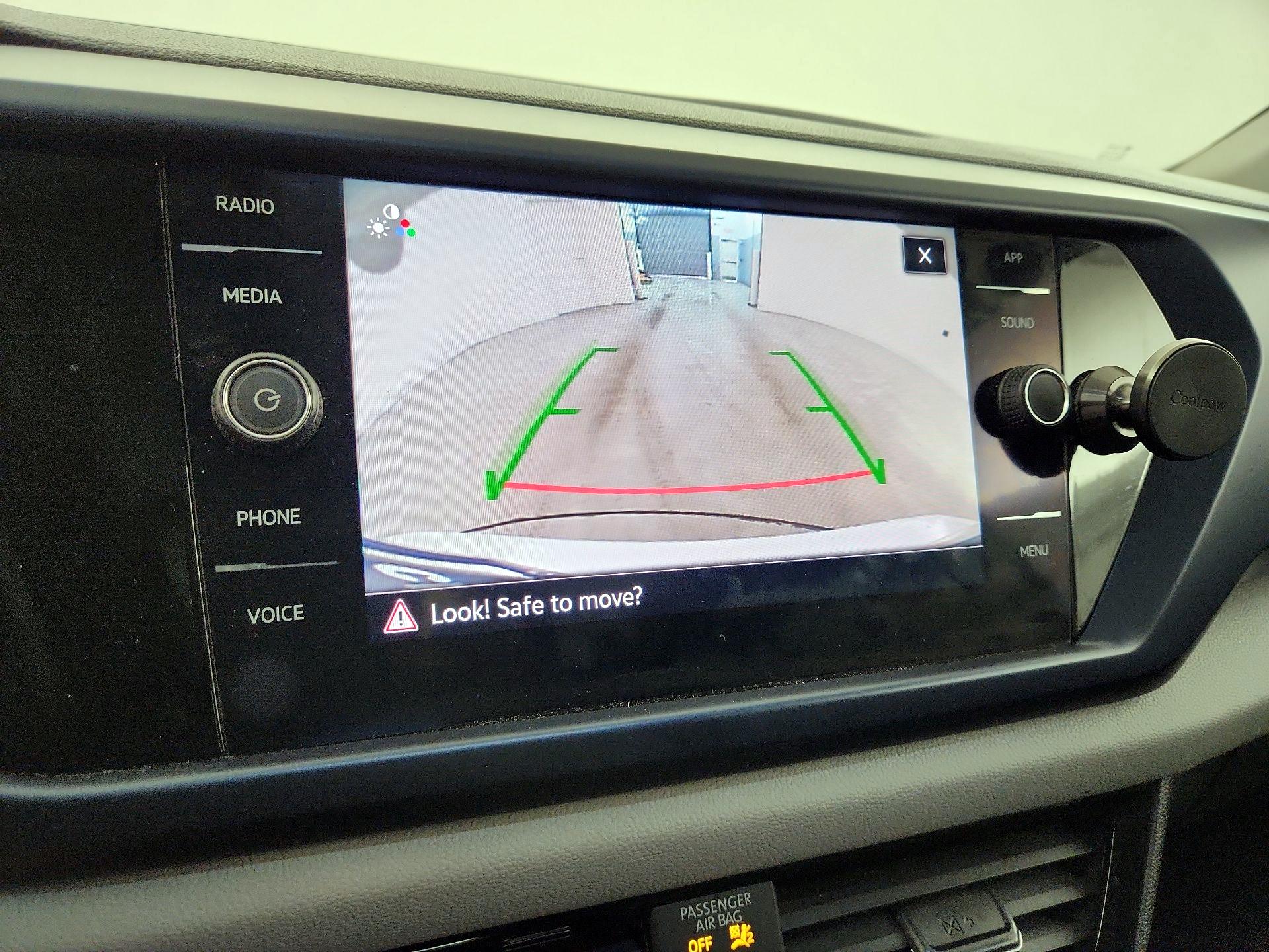 Thumbnail: 2022 Volkswagen Taos - 14