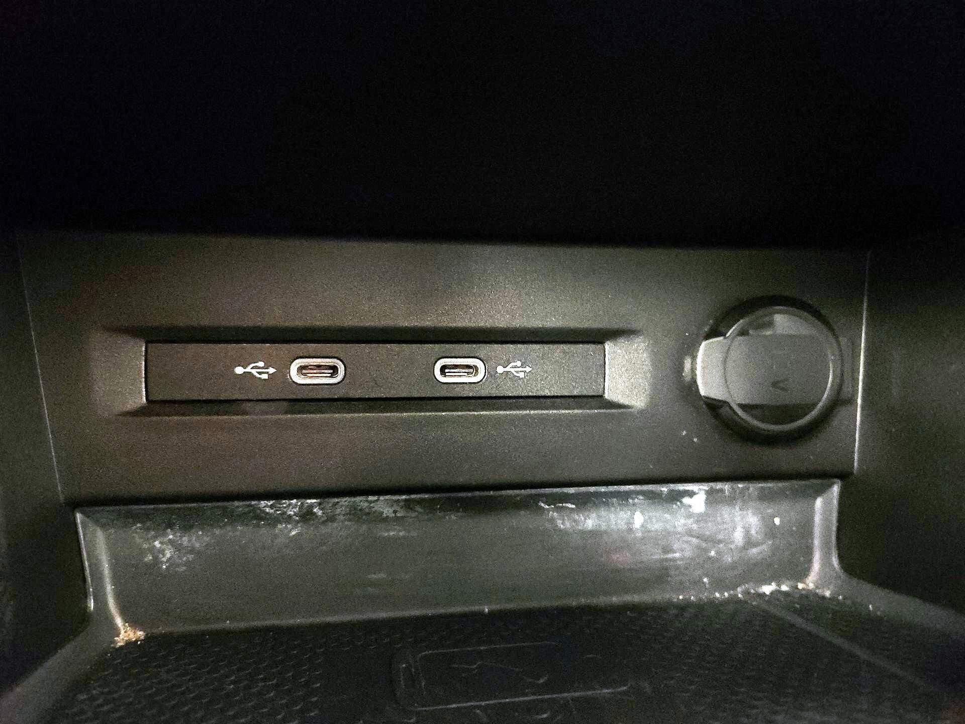 Thumbnail: 2022 Volkswagen Taos - 18