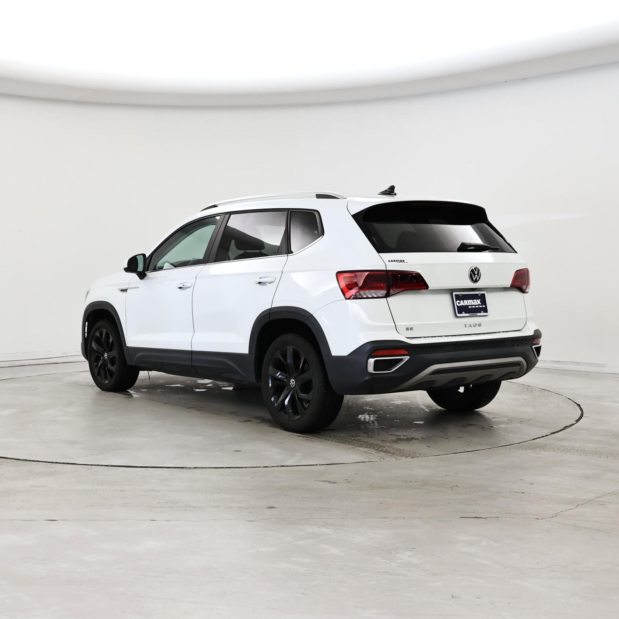 Thumbnail: 2022 Volkswagen Taos - 2