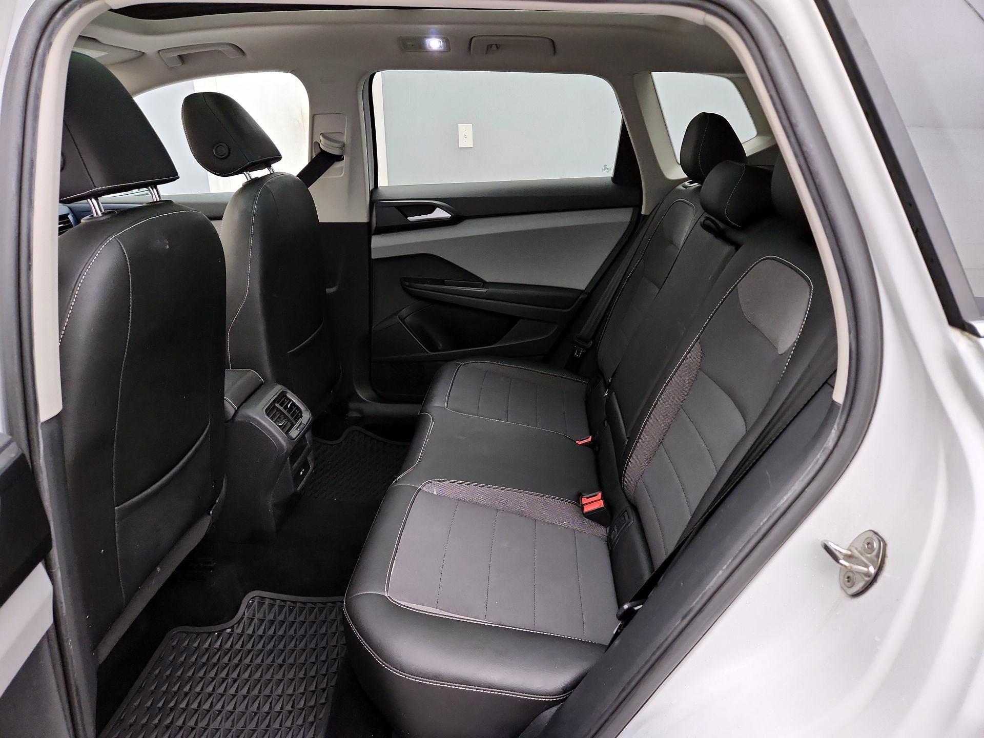 Thumbnail: 2022 Volkswagen Taos - 20