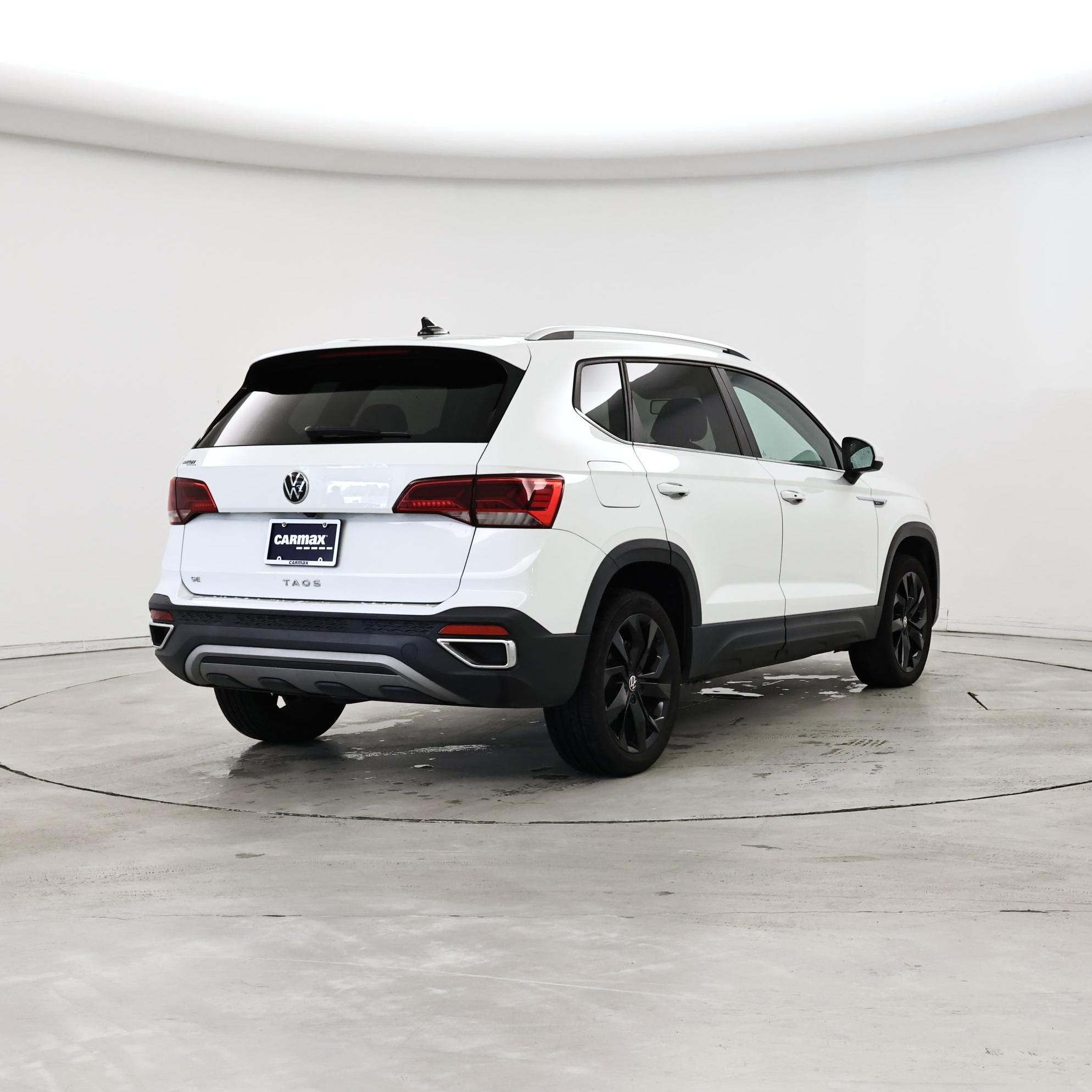 Thumbnail: 2022 Volkswagen Taos - 8