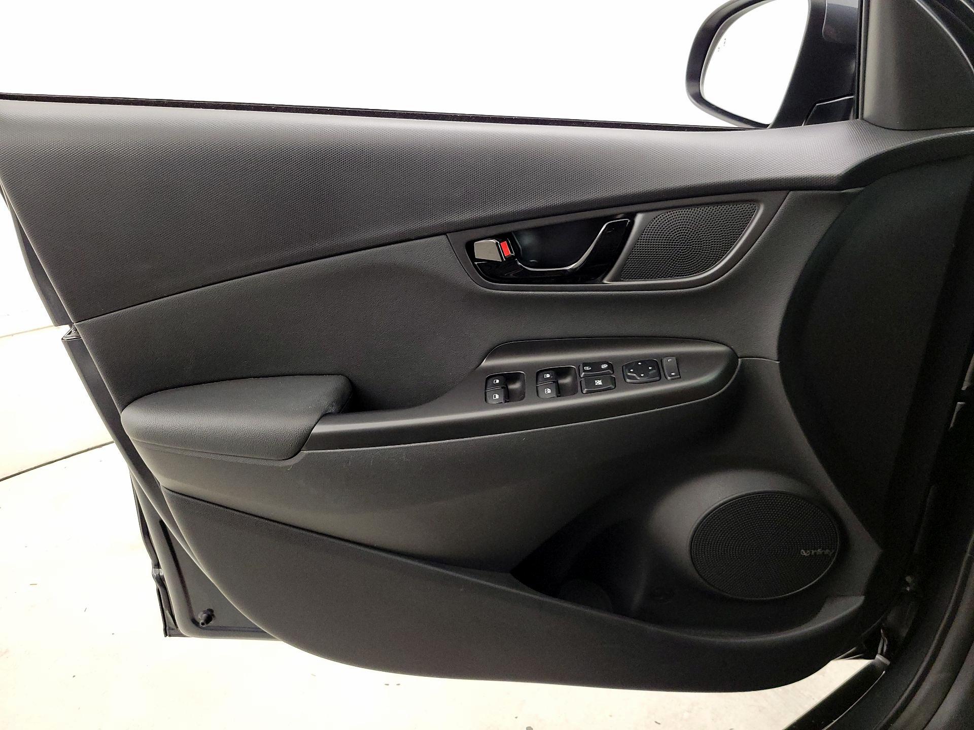 Thumbnail: 2019 Hyundai Kona - 12