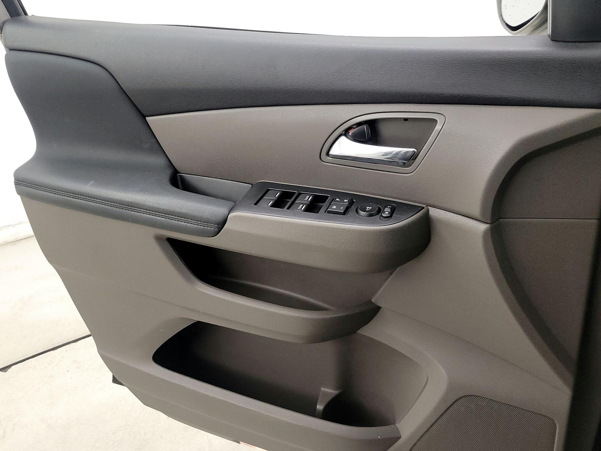 Thumbnail: 2014 Honda Odyssey - 12