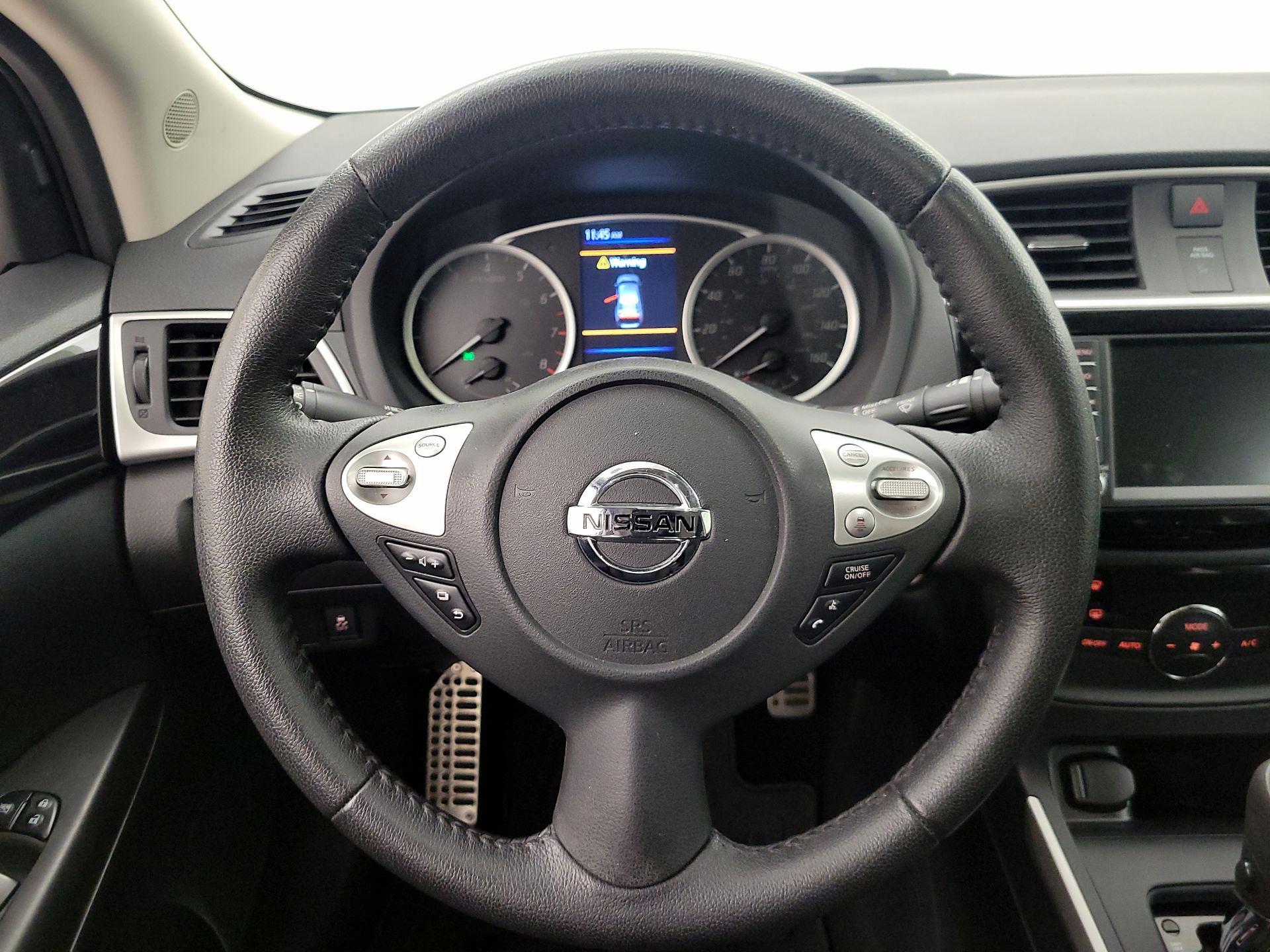 Thumbnail: 2019 Nissan Sentra - 10