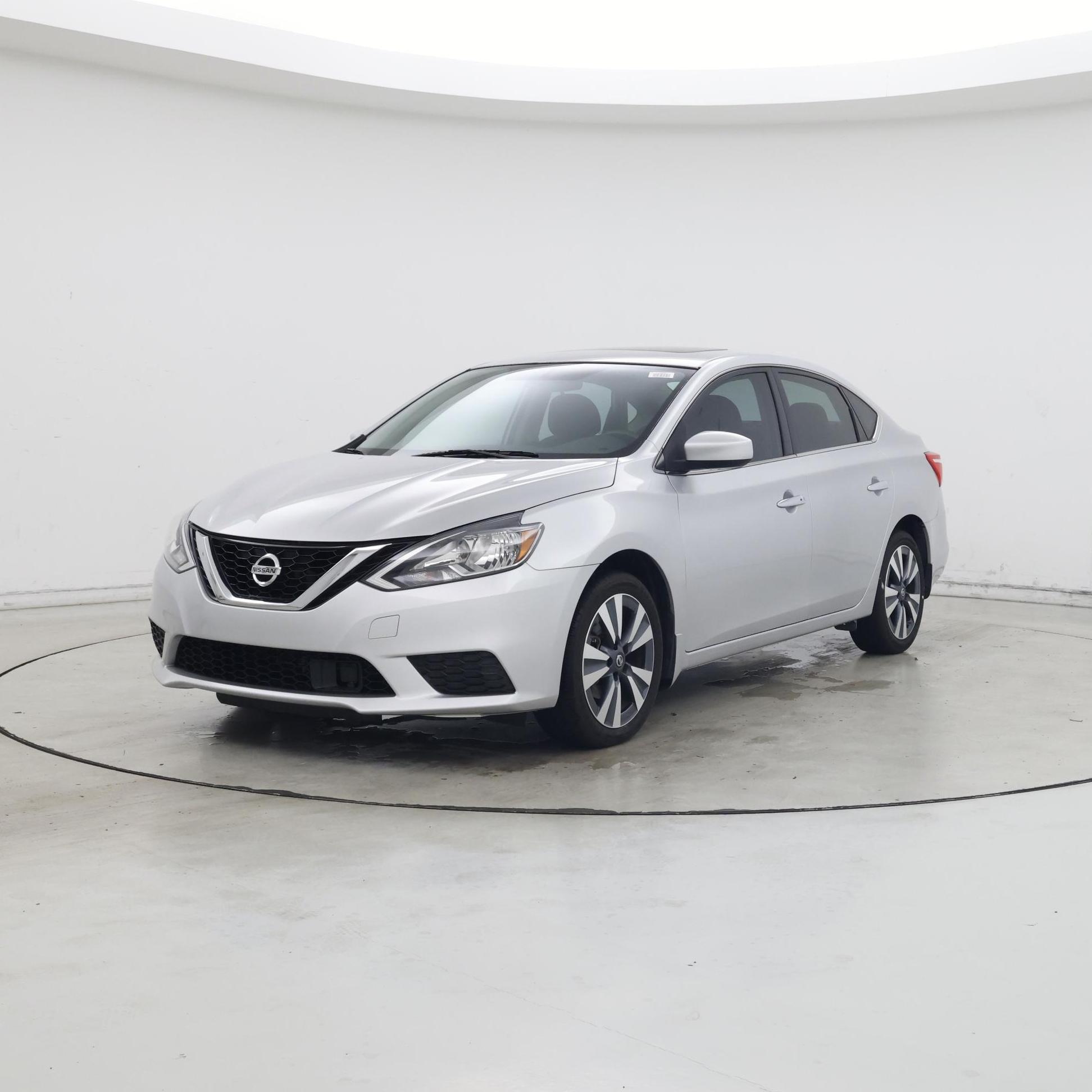 Thumbnail: 2019 Nissan Sentra - 4