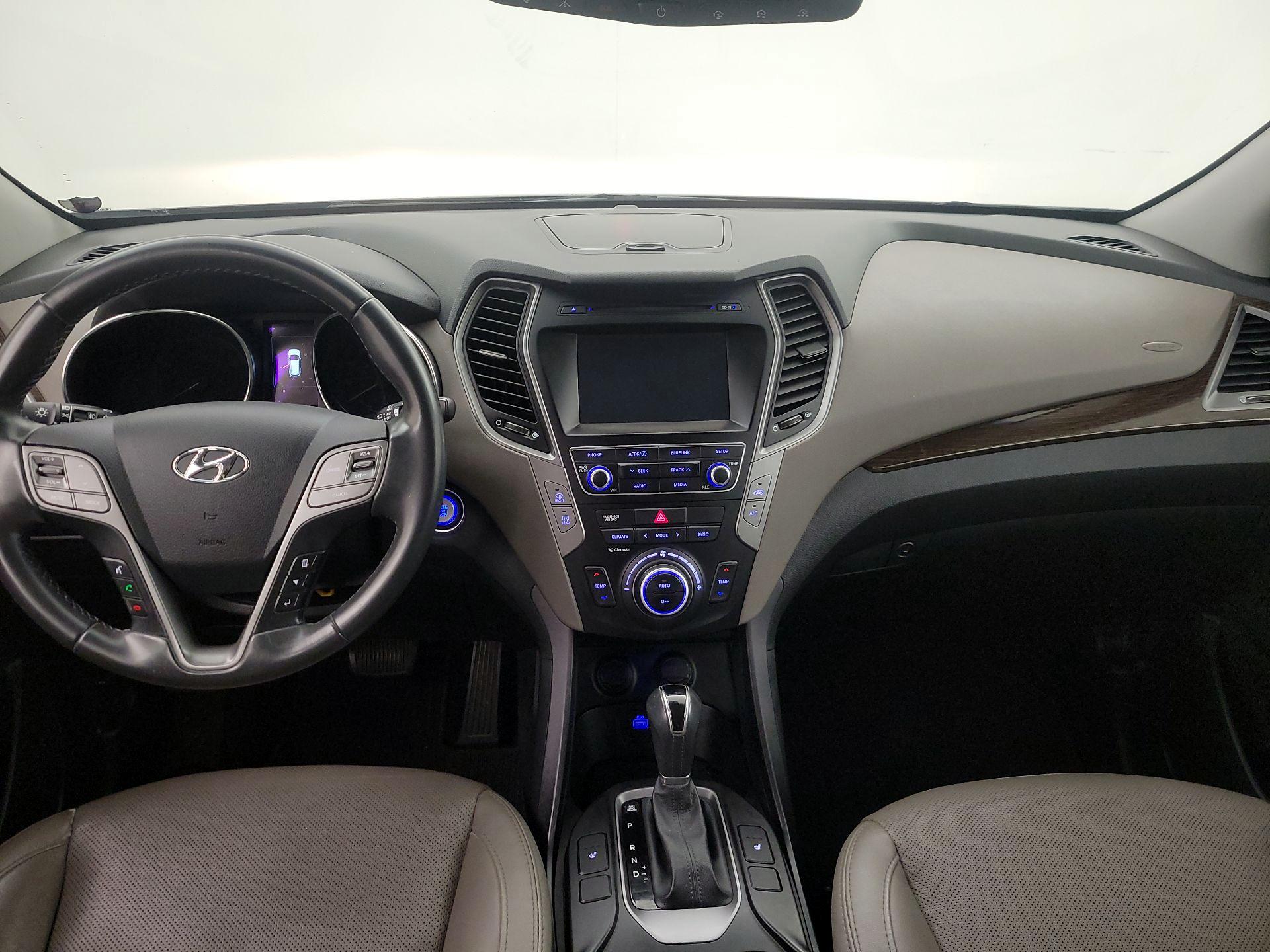 Thumbnail: 2017 Hyundai Santa Fe - 9