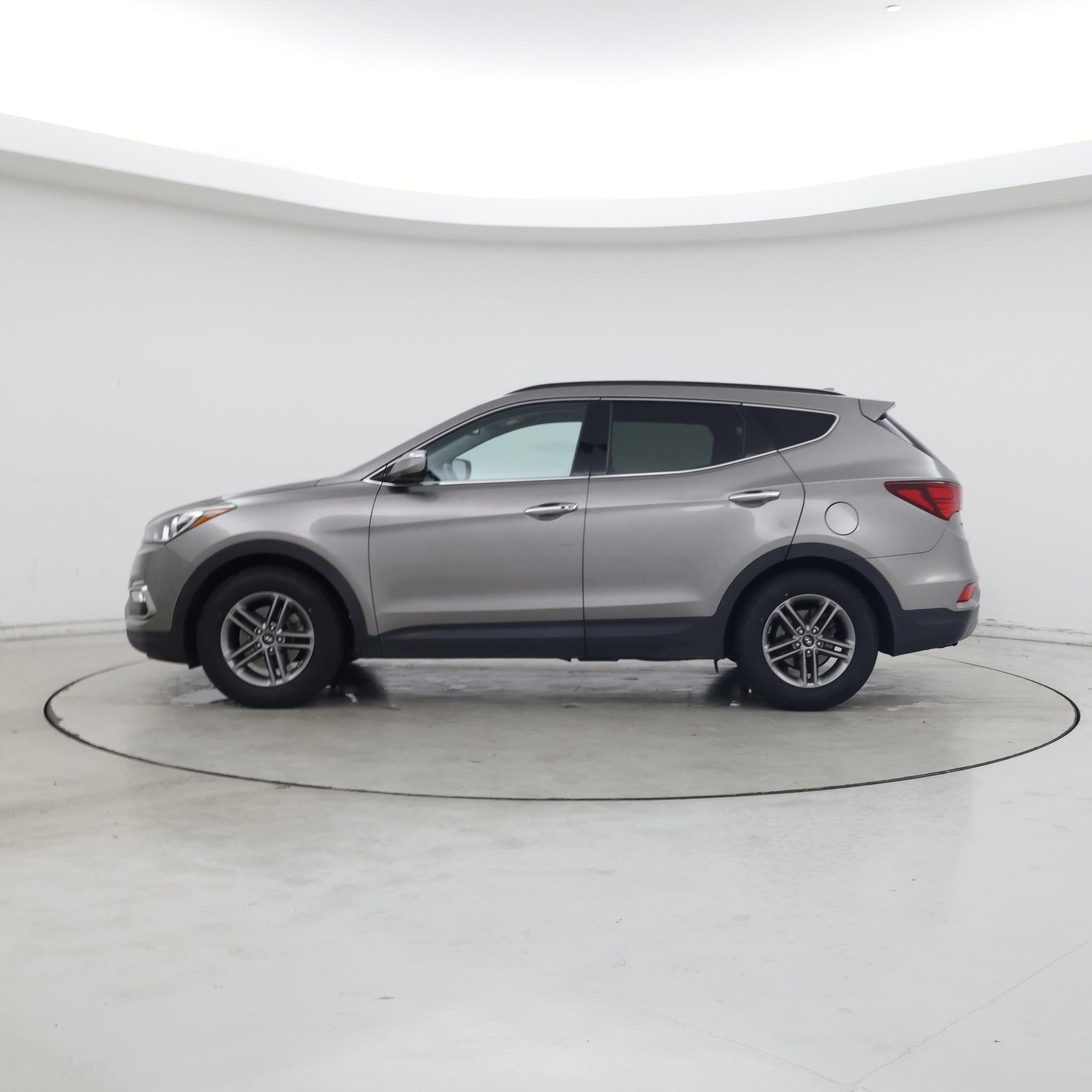 Thumbnail: 2017 Hyundai Santa Fe - 3