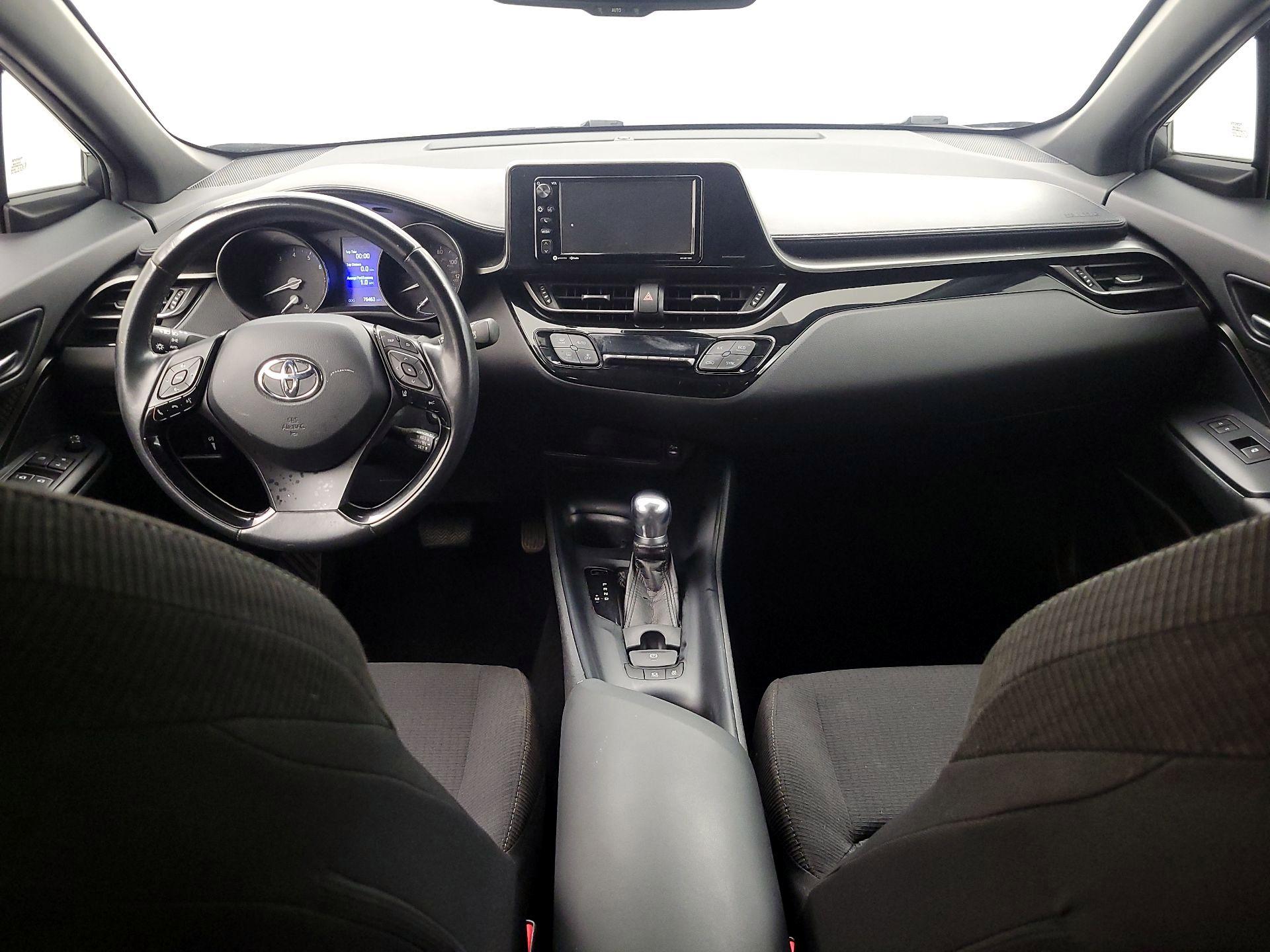 Thumbnail: 2018 Toyota C-HR - 9
