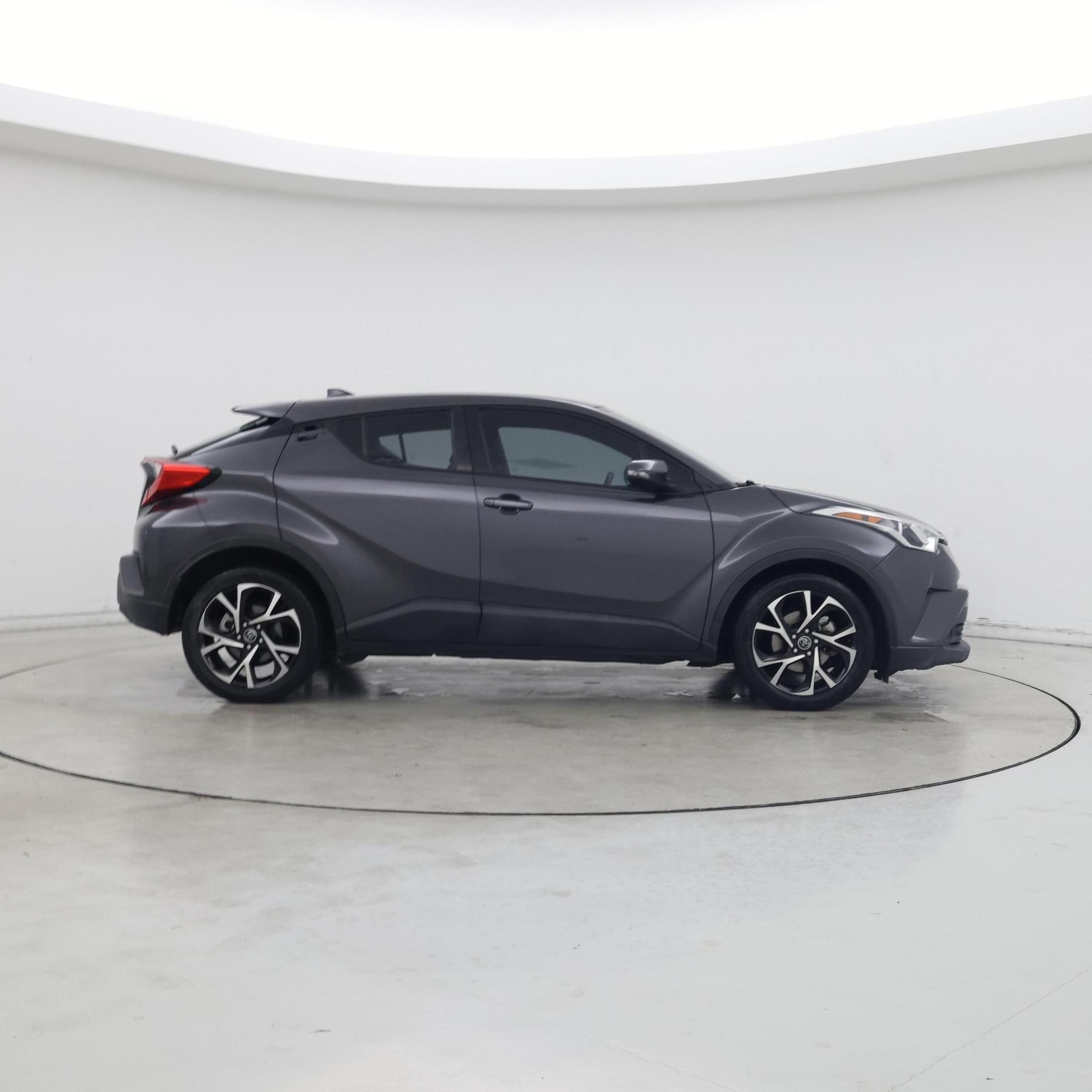 Thumbnail: 2018 Toyota C-HR - 7