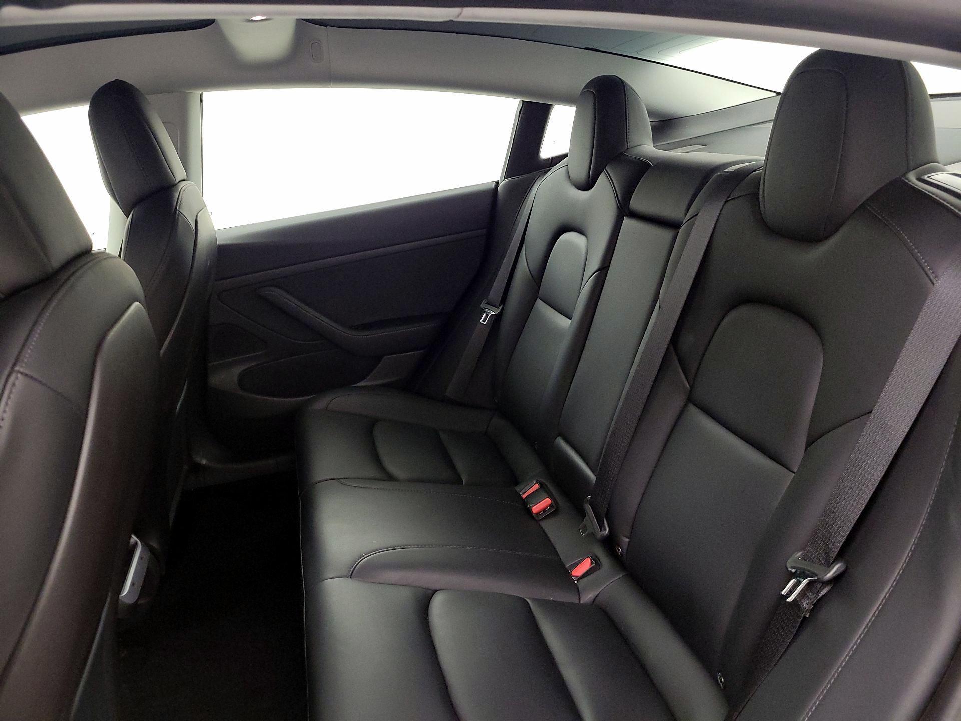 Thumbnail: 2020 Tesla Model 3 - 20