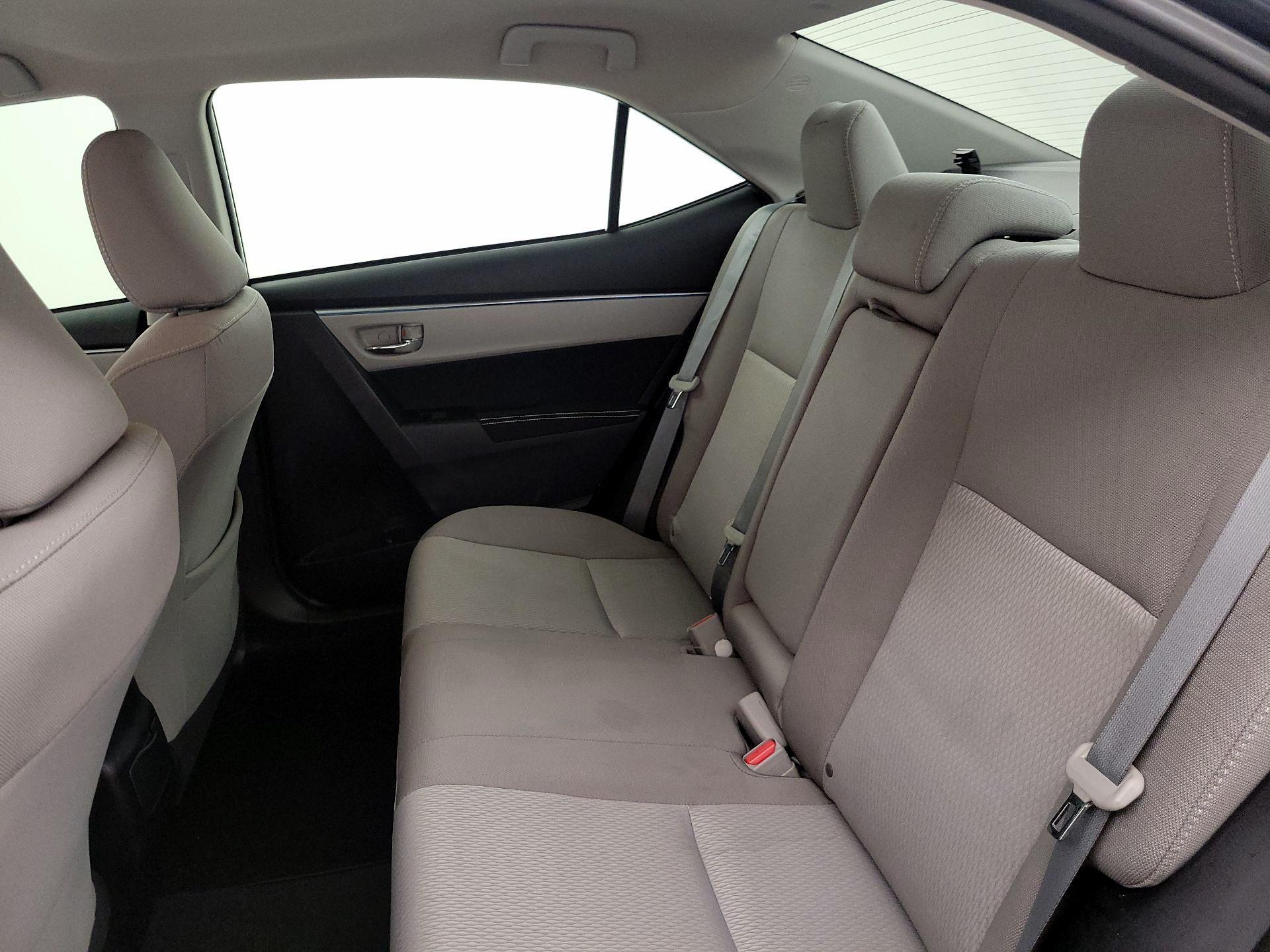 Thumbnail: 2015 Toyota Corolla - 19
