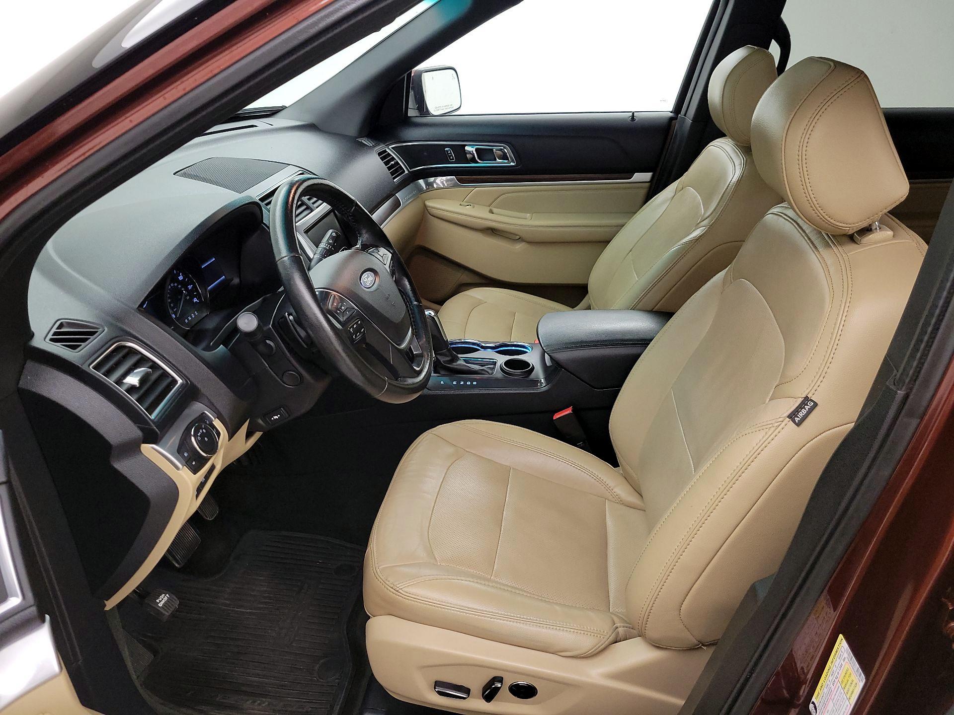 Thumbnail: 2016 Ford Explorer - 11