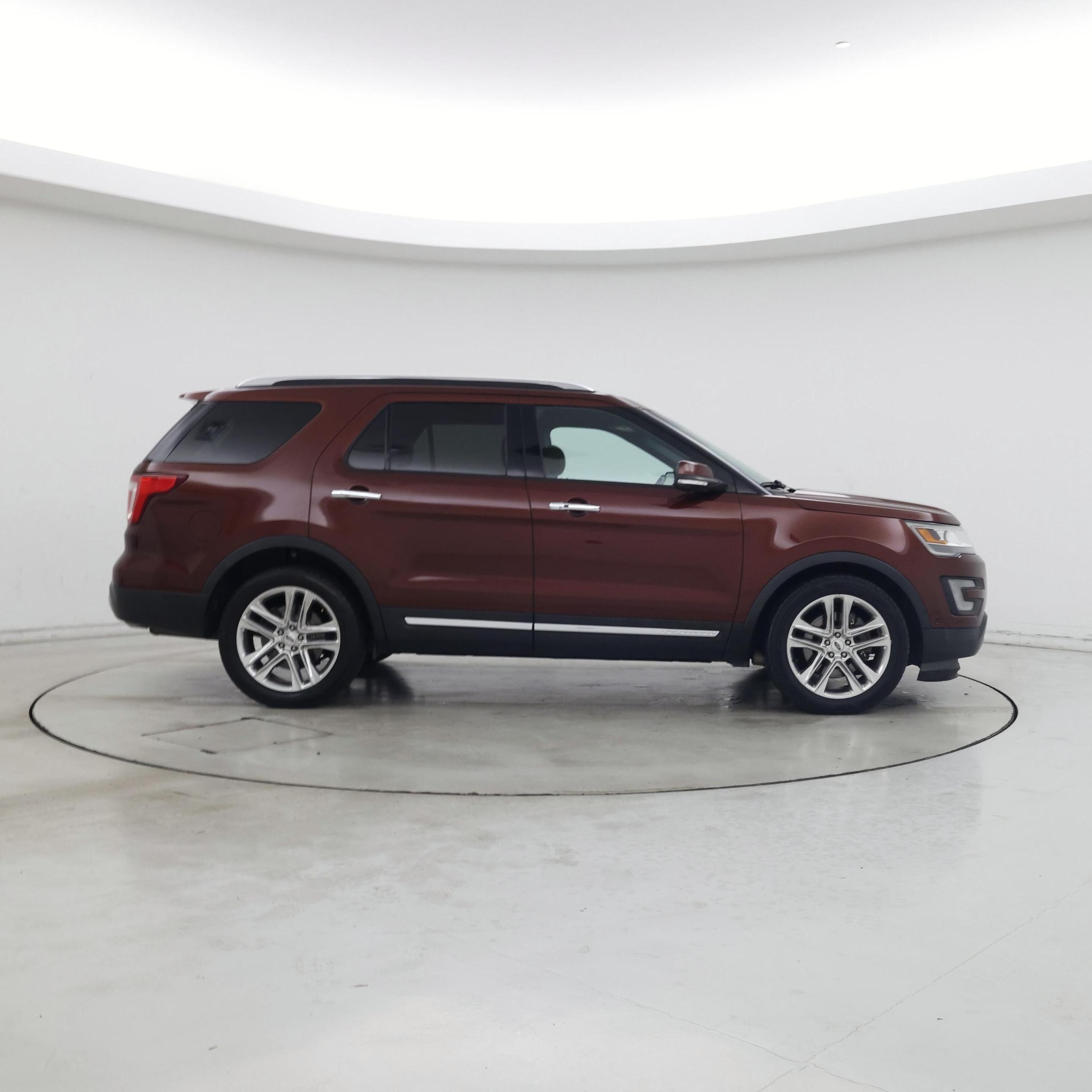 Thumbnail: 2016 Ford Explorer - 7