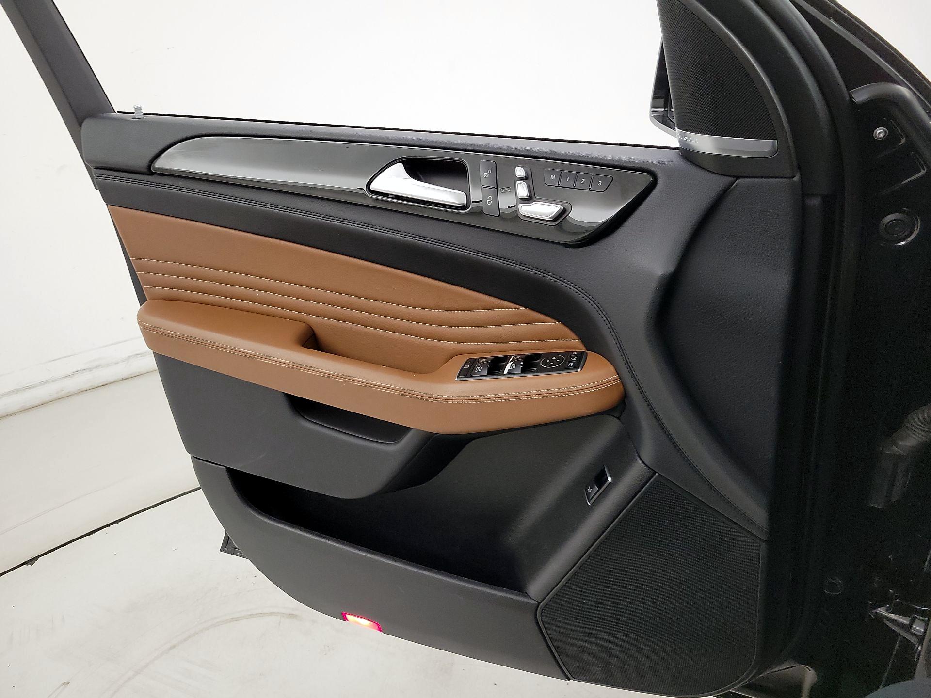 Thumbnail: 2018 Mercedes-Benz GLE - 12