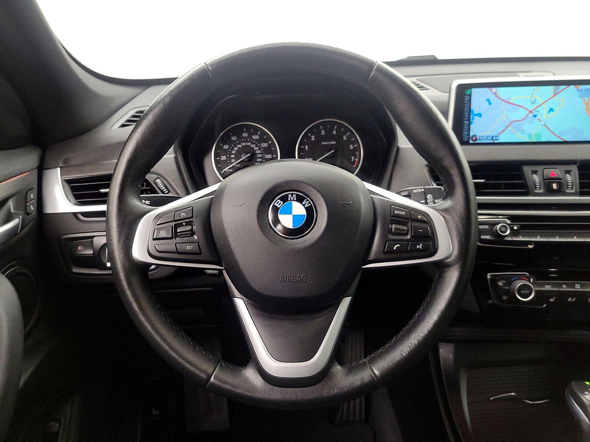 Thumbnail: 2017 BMW X1 - 10