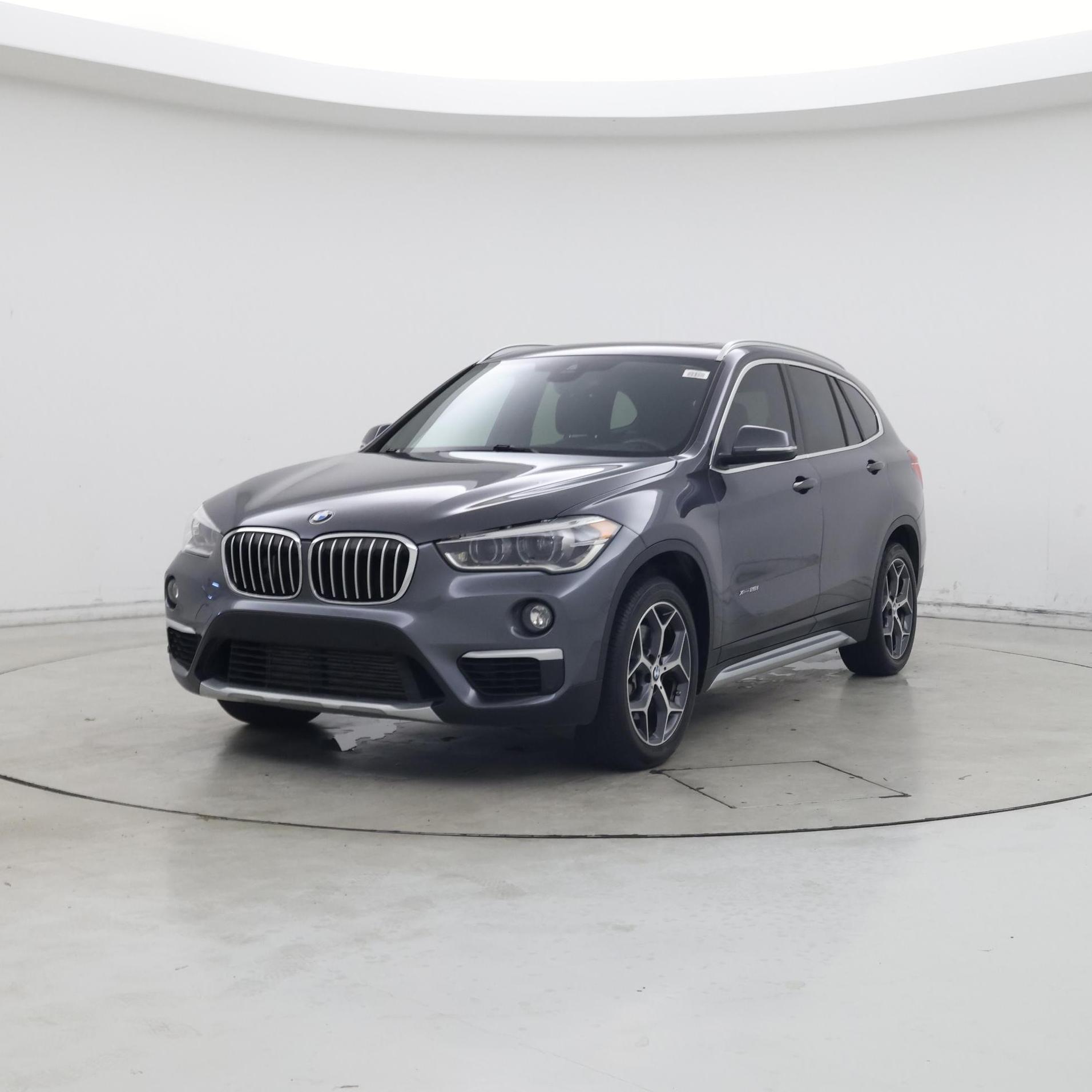 Thumbnail: 2017 BMW X1 - 4