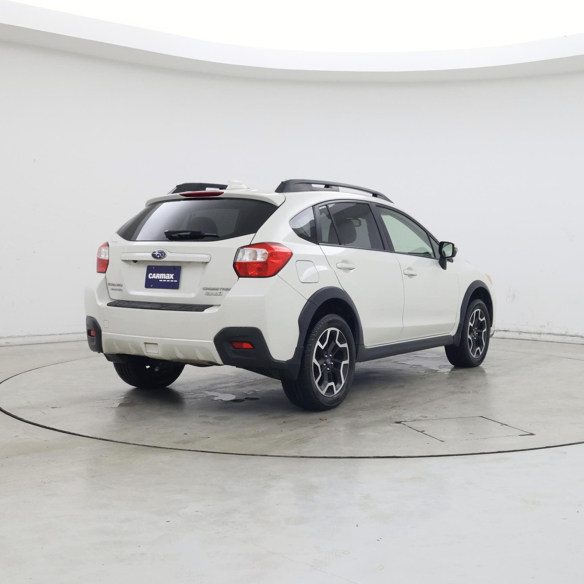 Thumbnail: 2016 Subaru XV Crosstrek - 8