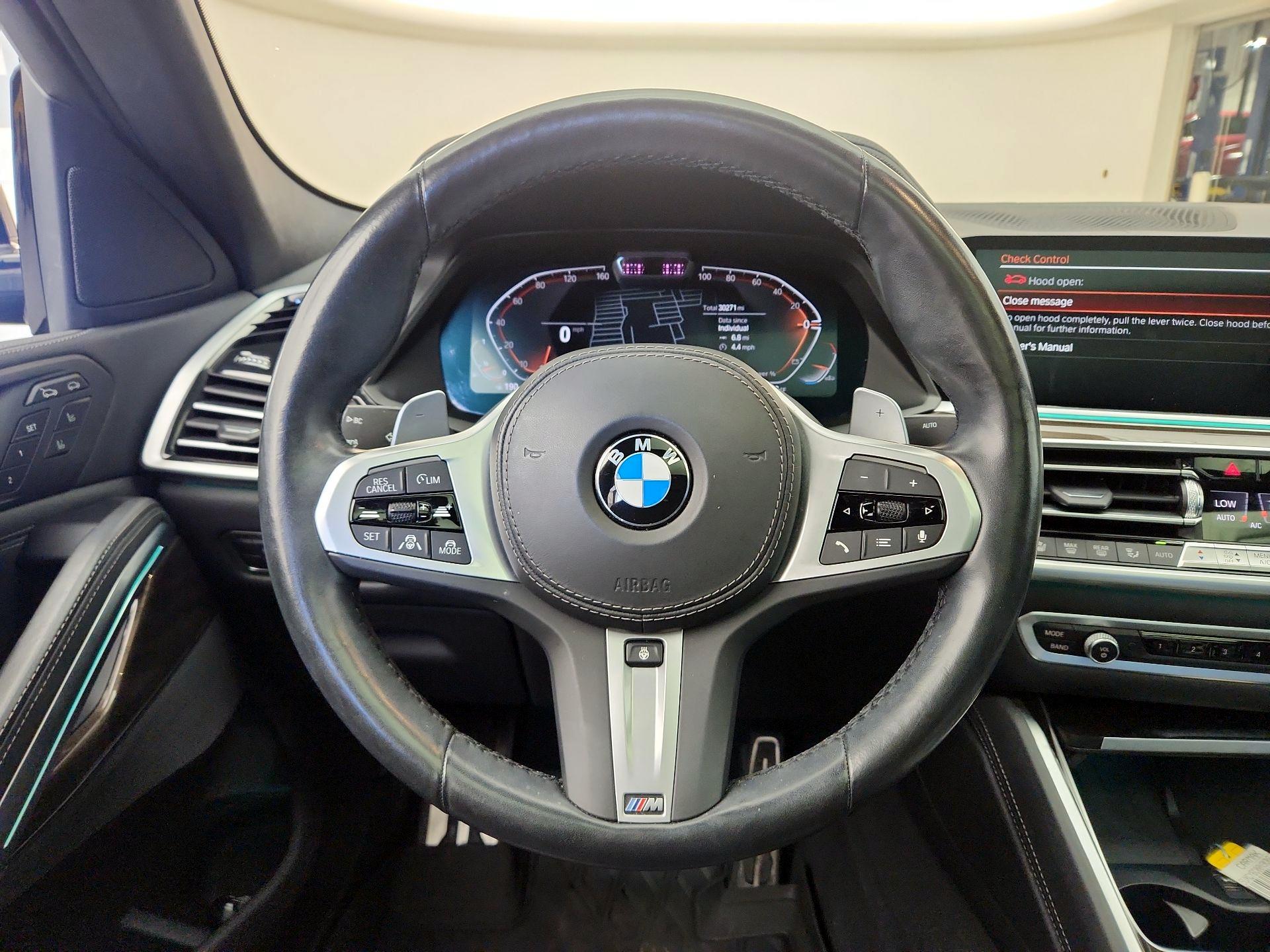 Thumbnail: 2022 BMW X6 - 10