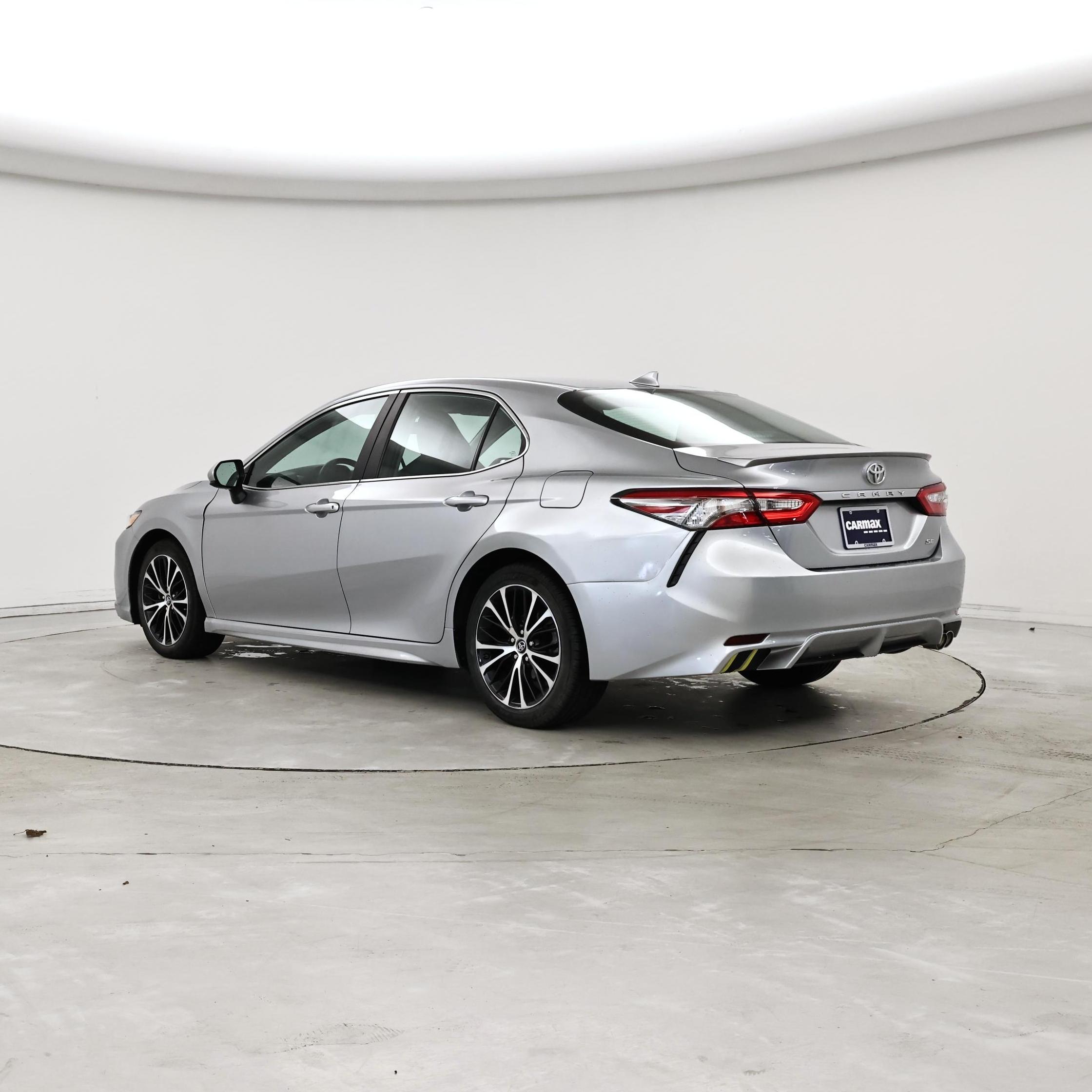 Thumbnail: 2019 Toyota Camry - 2