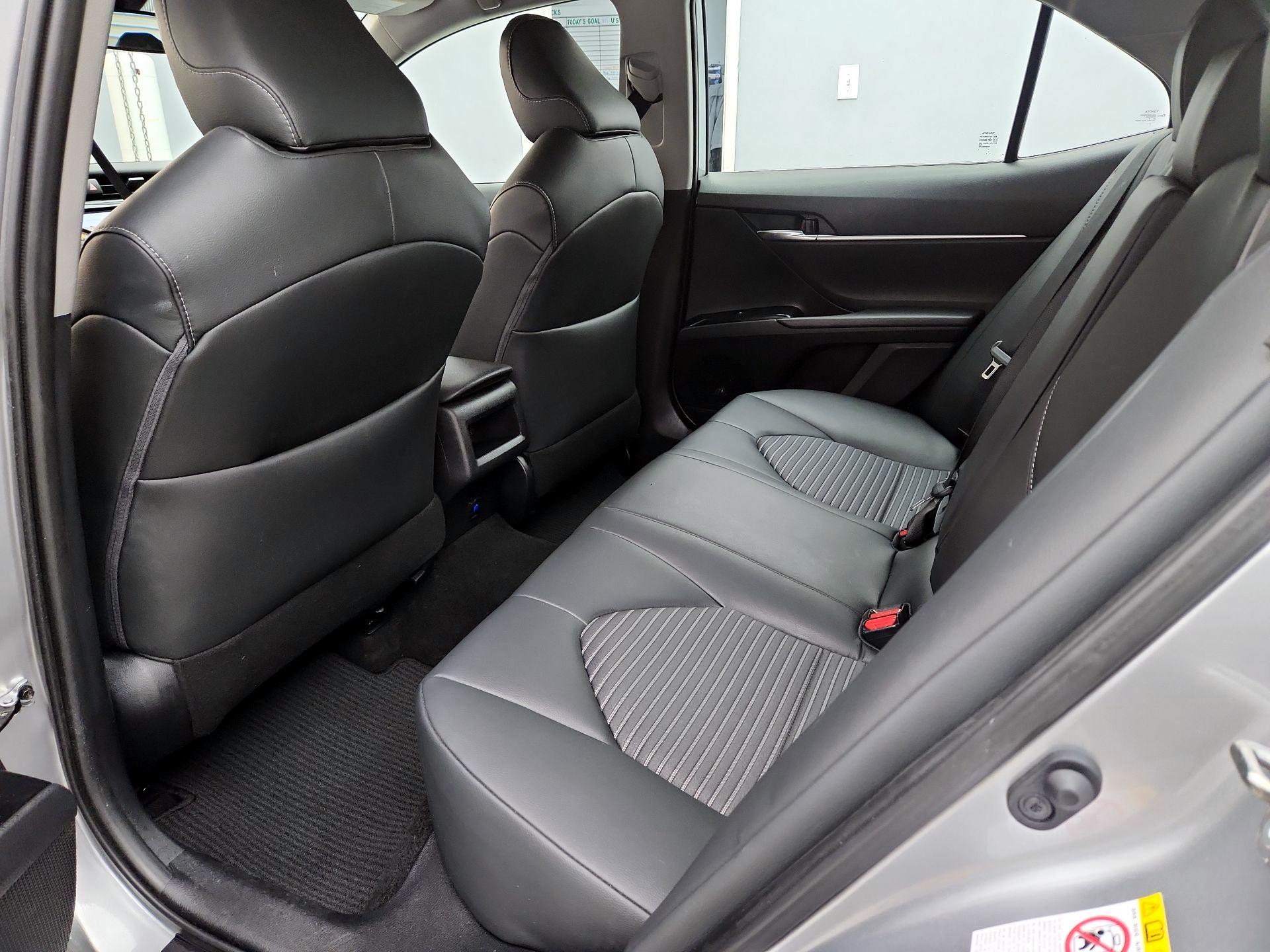 Thumbnail: 2019 Toyota Camry - 19