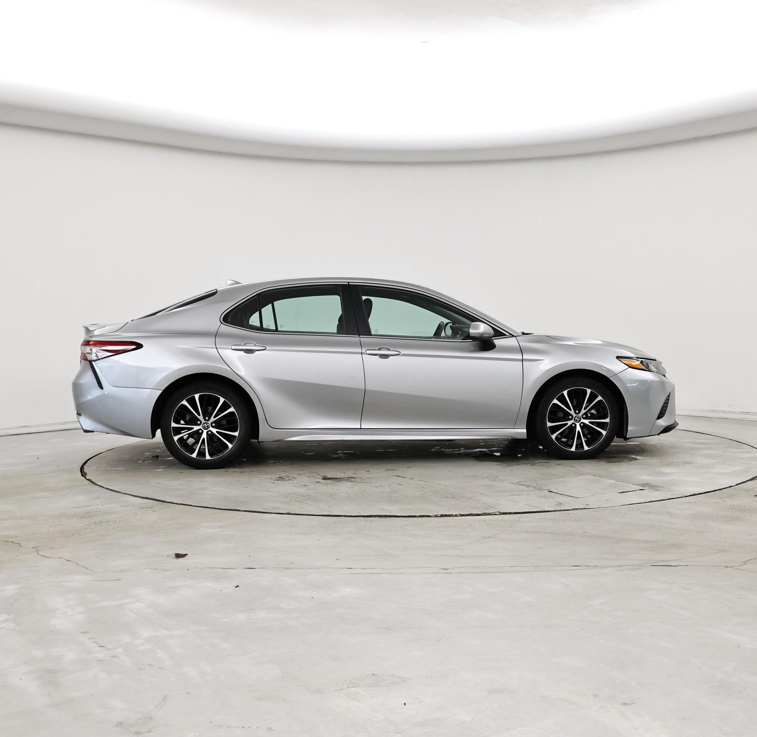 Thumbnail: 2019 Toyota Camry - 7
