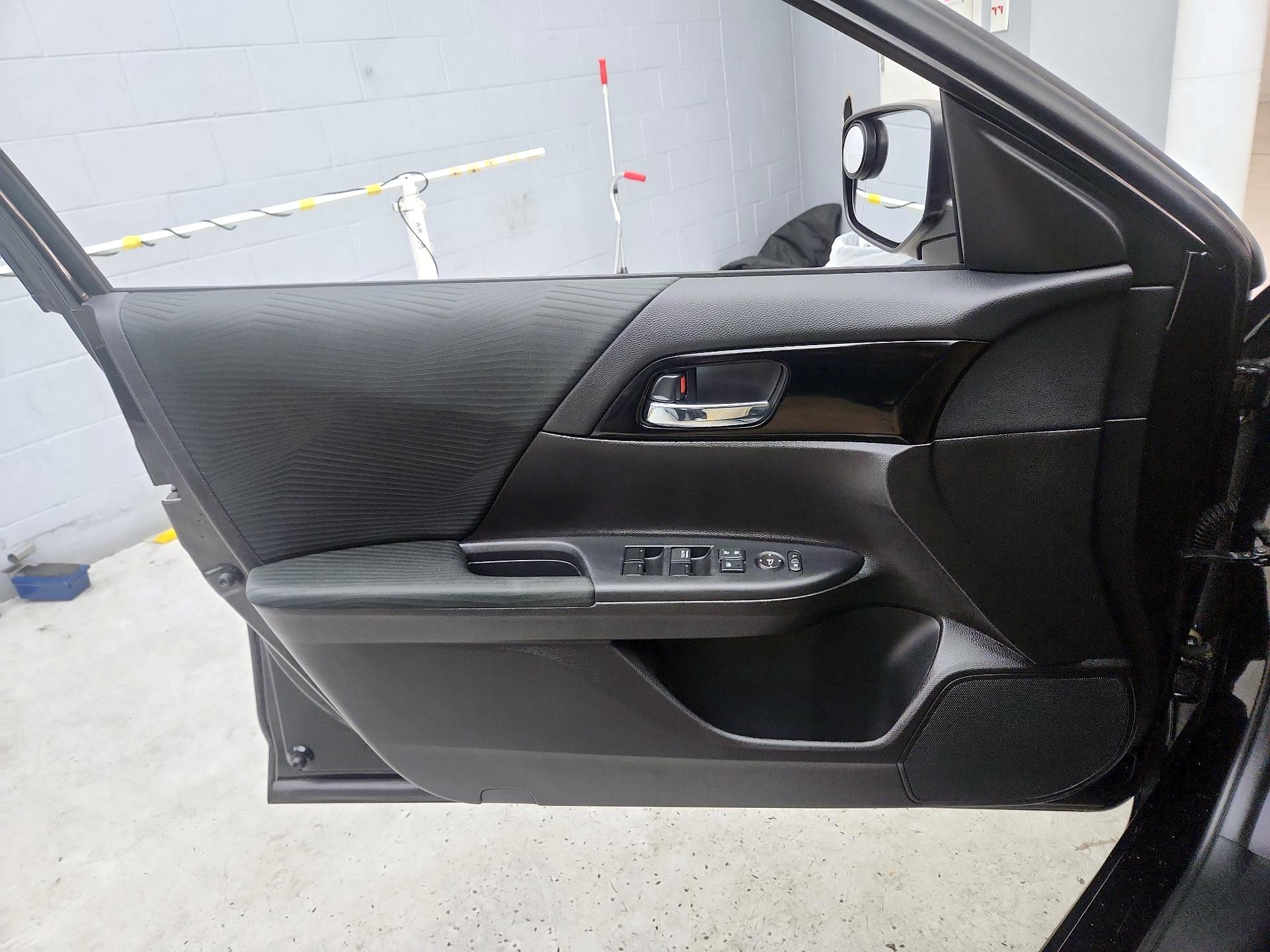 Thumbnail: 2016 Honda Accord - 12