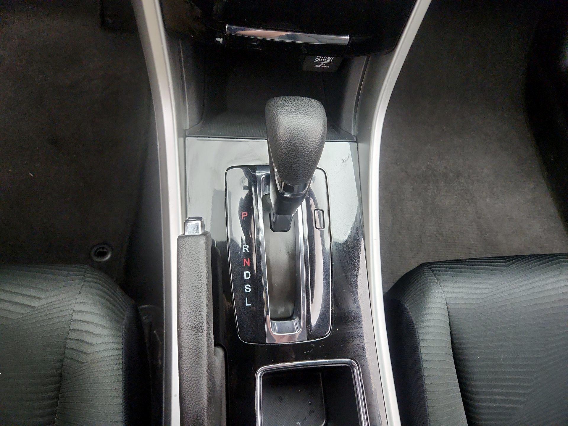 Thumbnail: 2016 Honda Accord - 17