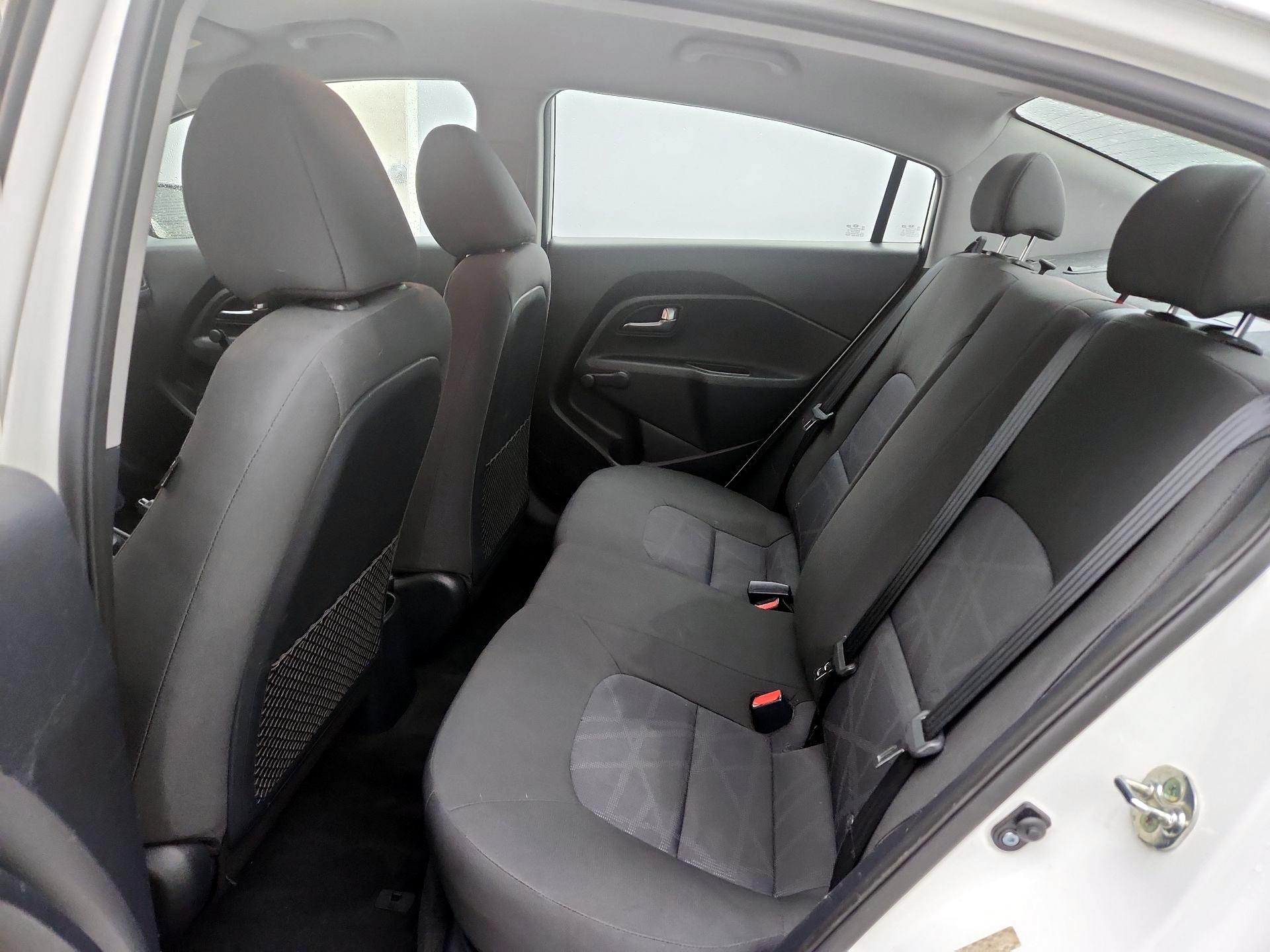 Thumbnail: 2015 Kia Rio - 18