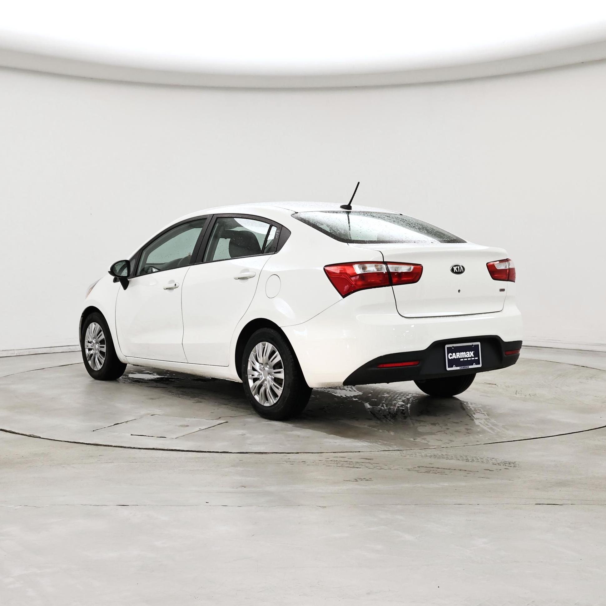 Thumbnail: 2015 Kia Rio - 2