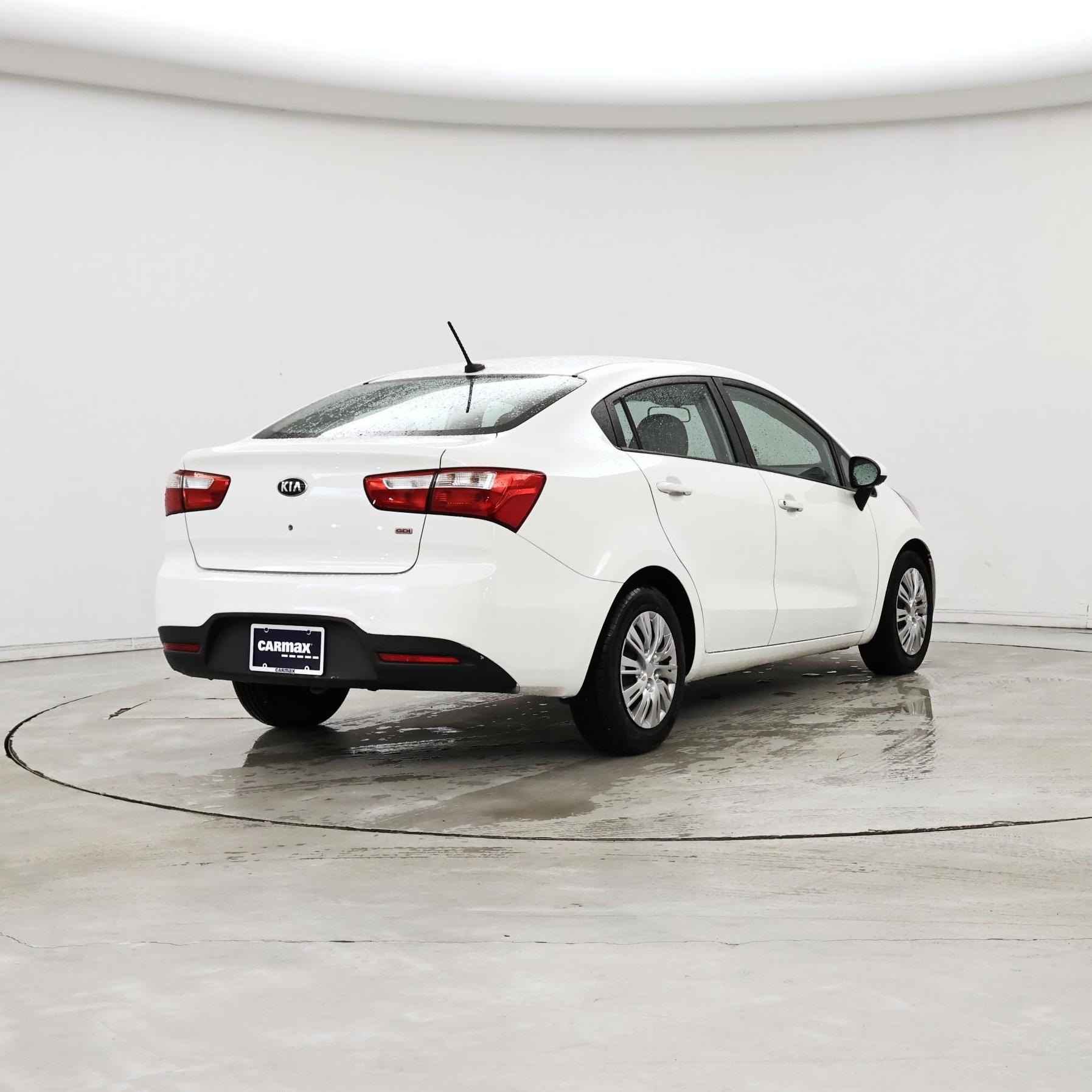 Thumbnail: 2015 Kia Rio - 8