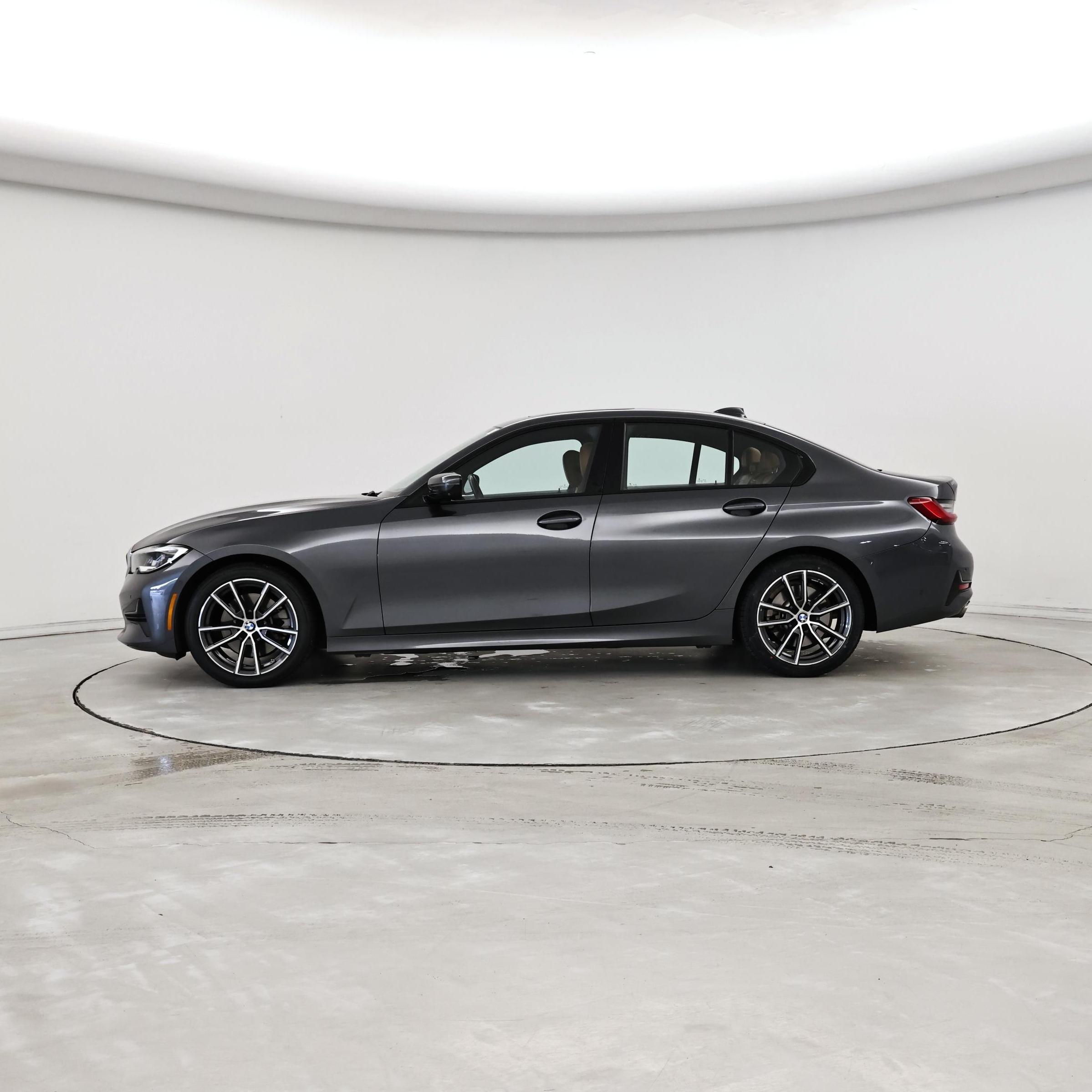 Thumbnail: 2019 BMW 3 Series - 3