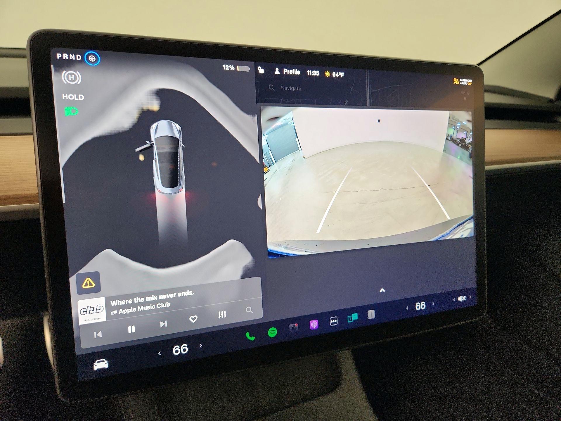 Thumbnail: 2023 Tesla Model 3 - 14