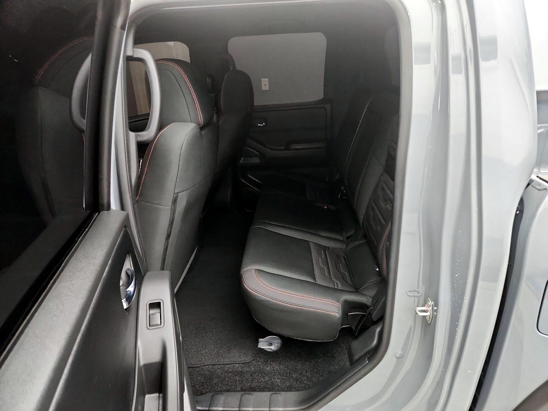 Thumbnail: 2025 Nissan Frontier - 19