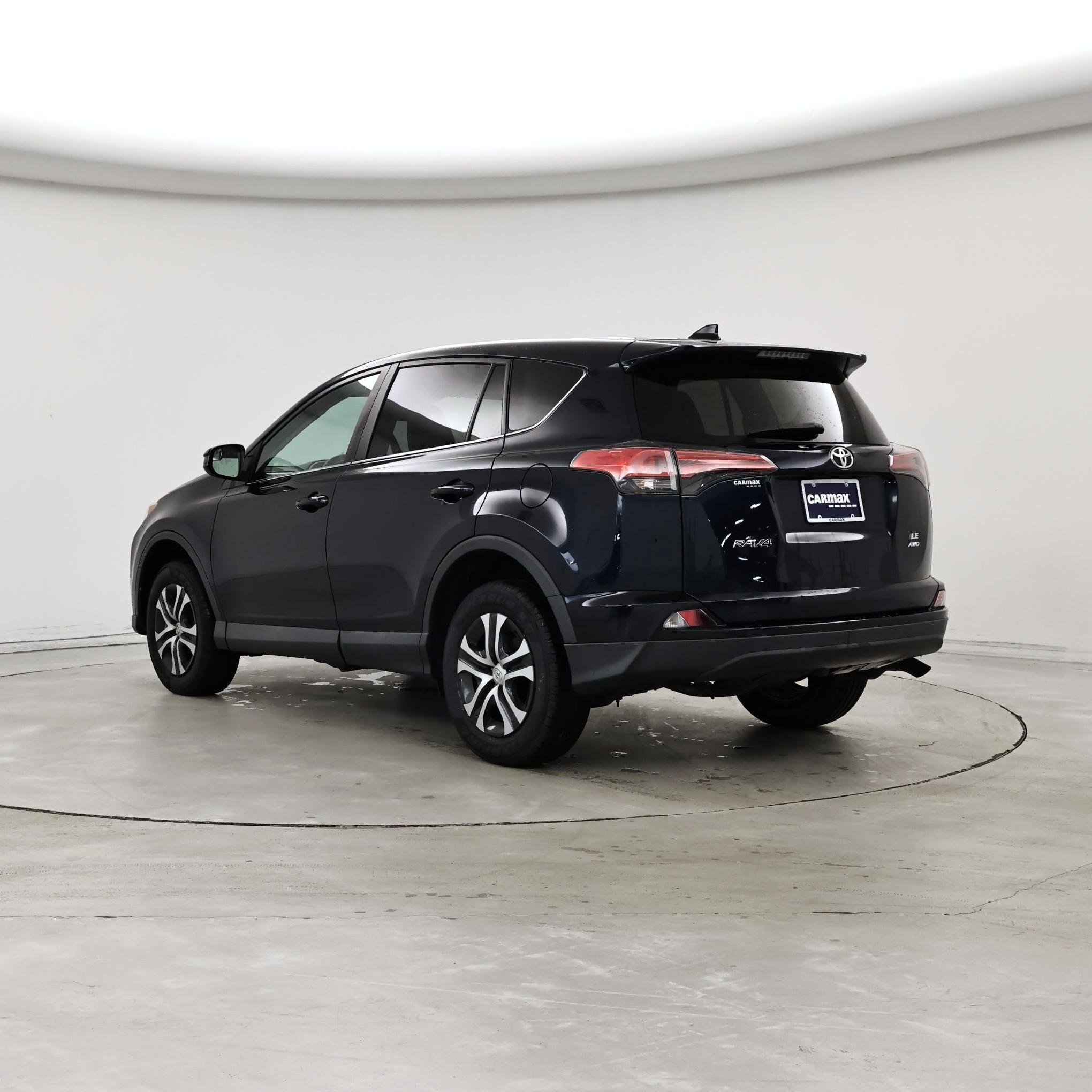 Thumbnail: 2018 Toyota RAV4 - 2
