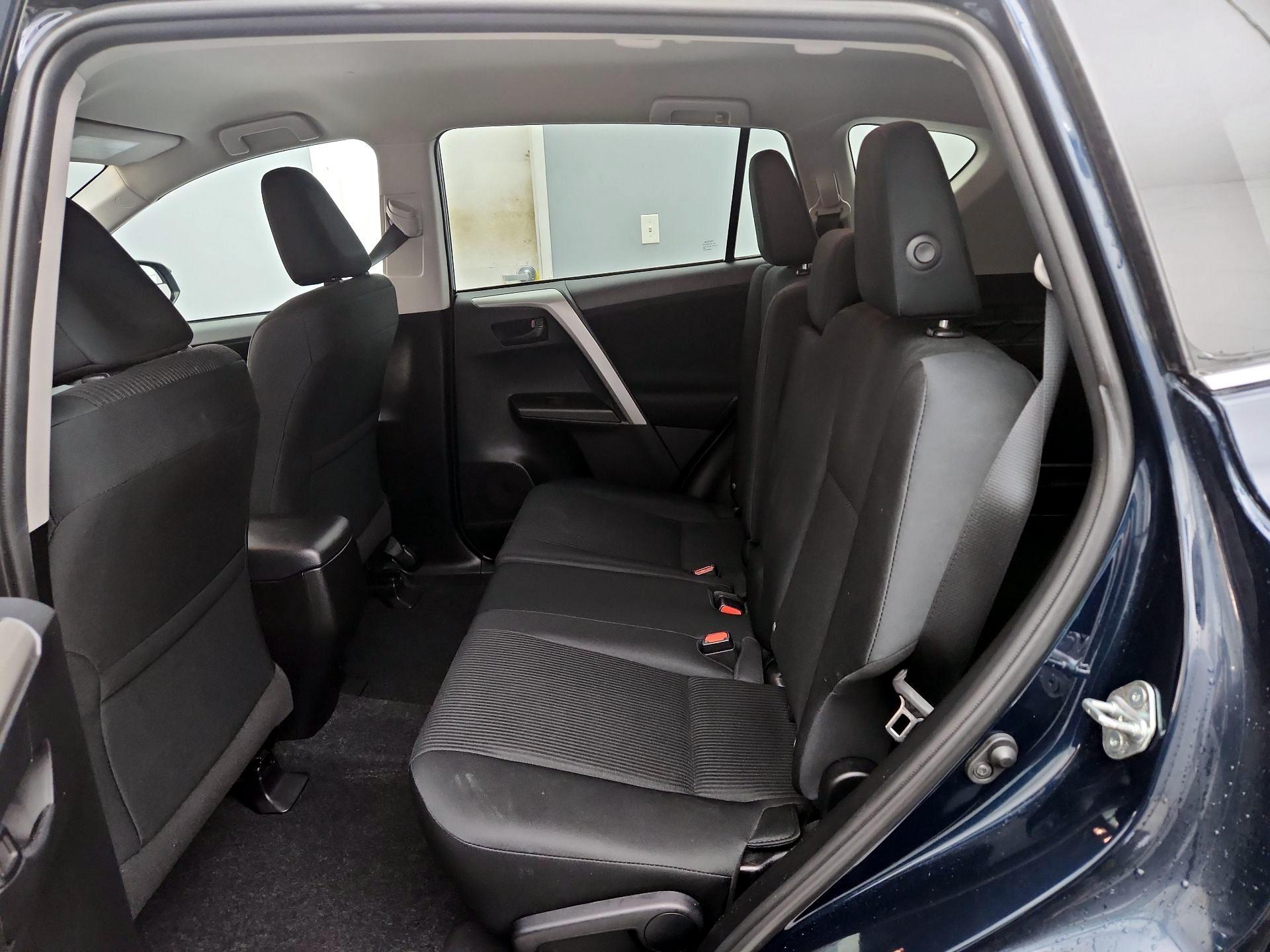 Thumbnail: 2018 Toyota RAV4 - 19