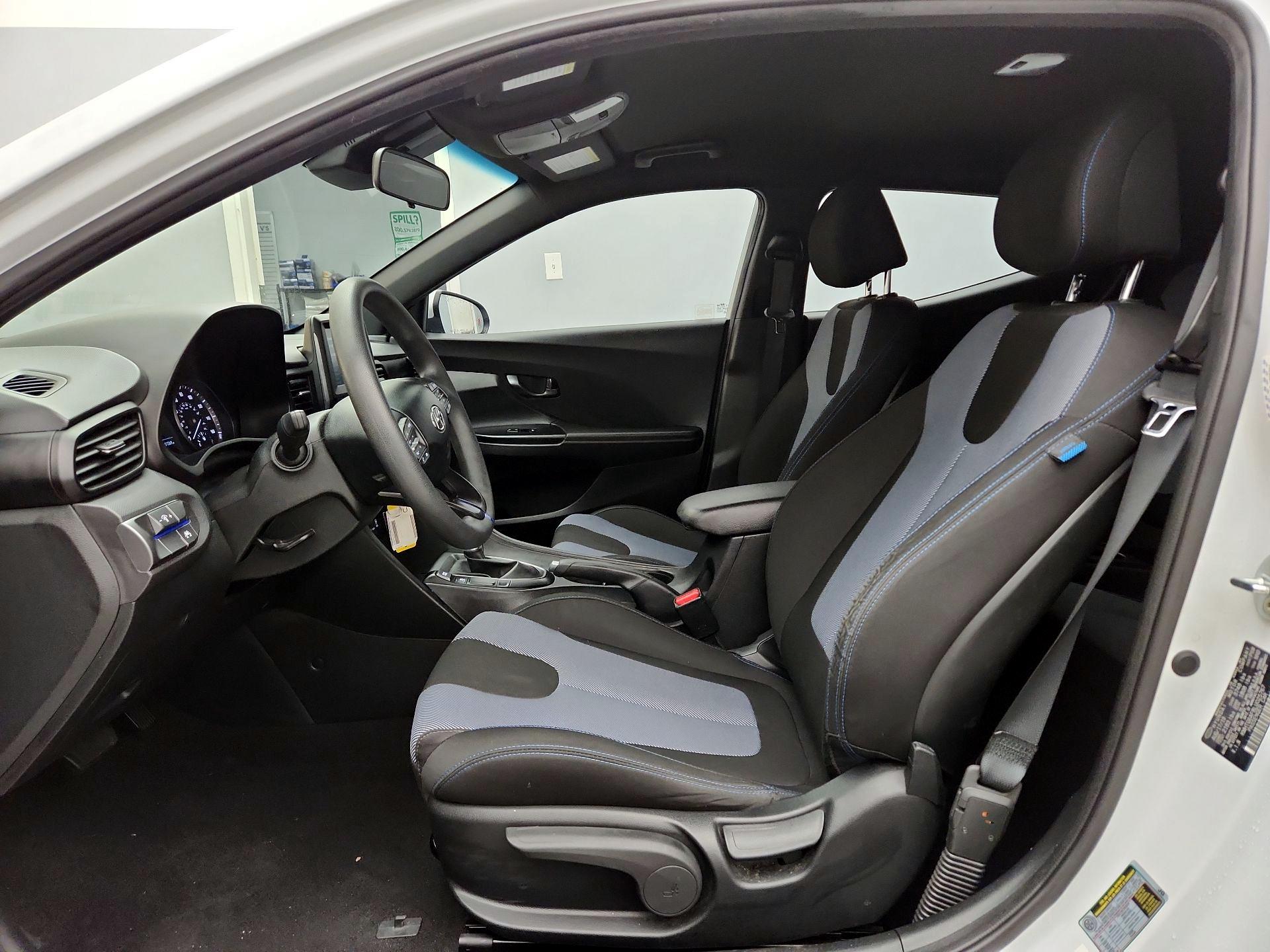 Thumbnail: 2020 Hyundai Veloster - 11