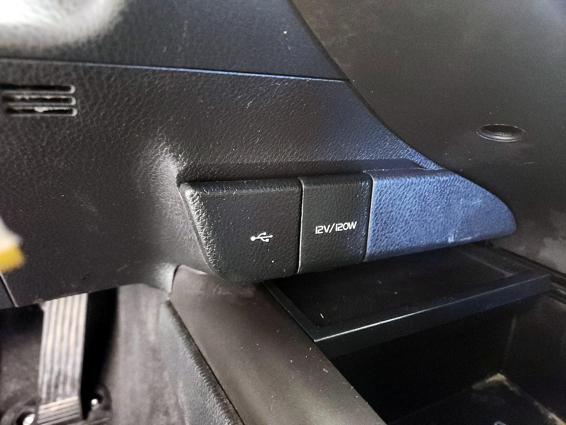 Thumbnail: 2021 Toyota Camry - 18