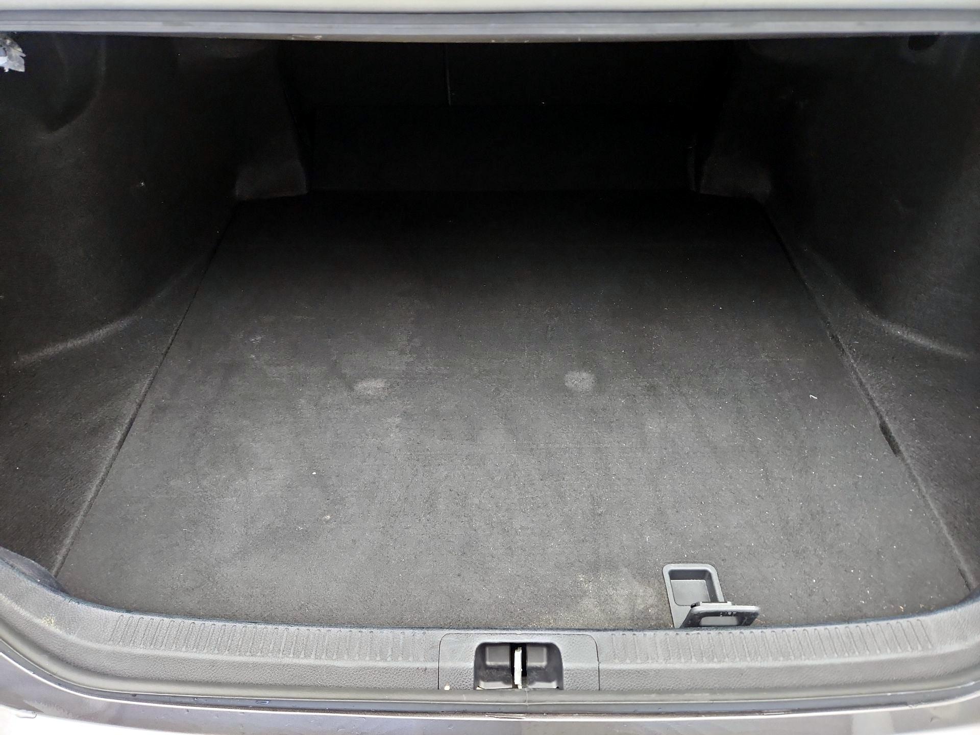 Thumbnail: 2021 Toyota Camry - 20