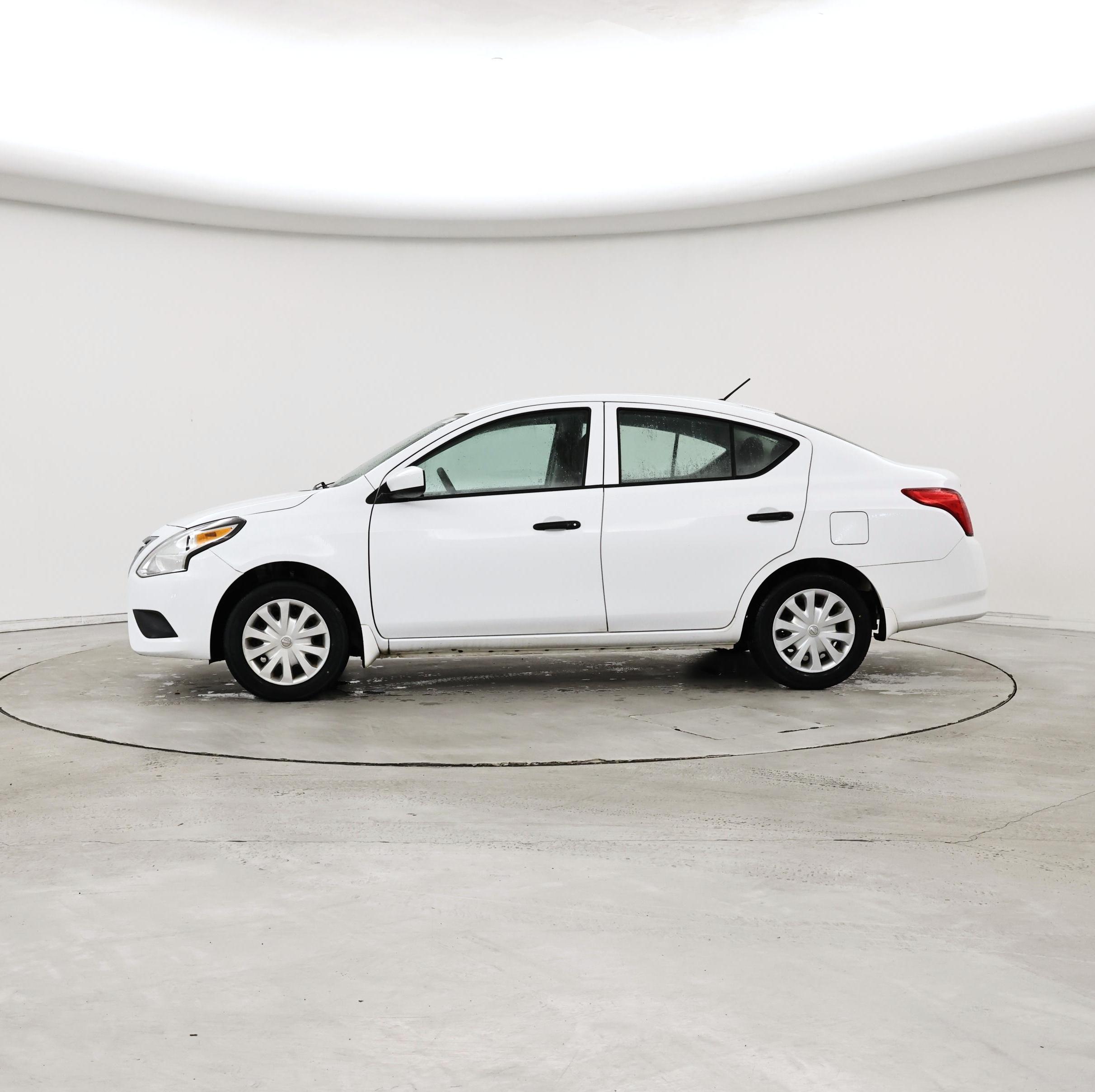 Thumbnail: 2019 Nissan Versa - 3
