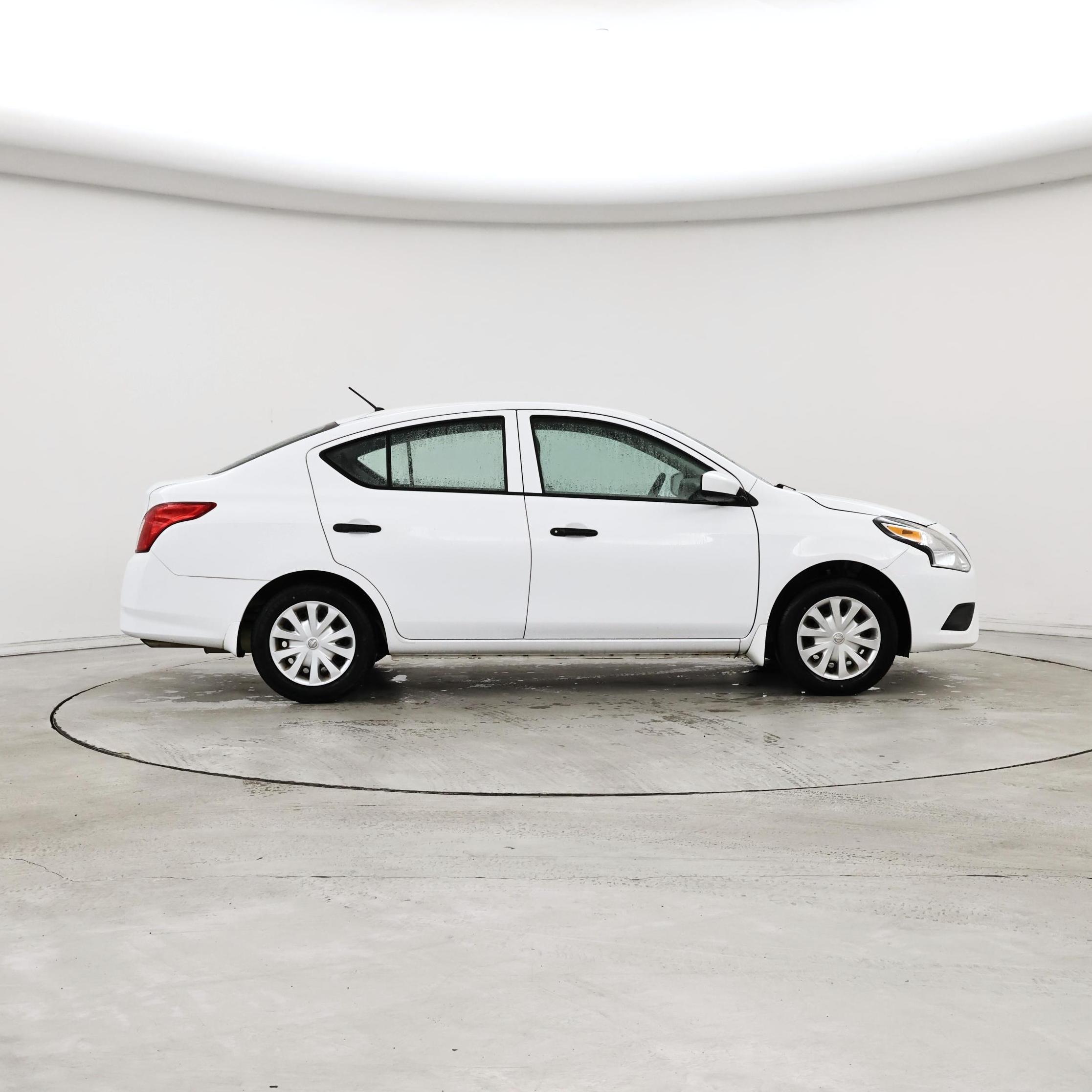 Thumbnail: 2019 Nissan Versa - 7