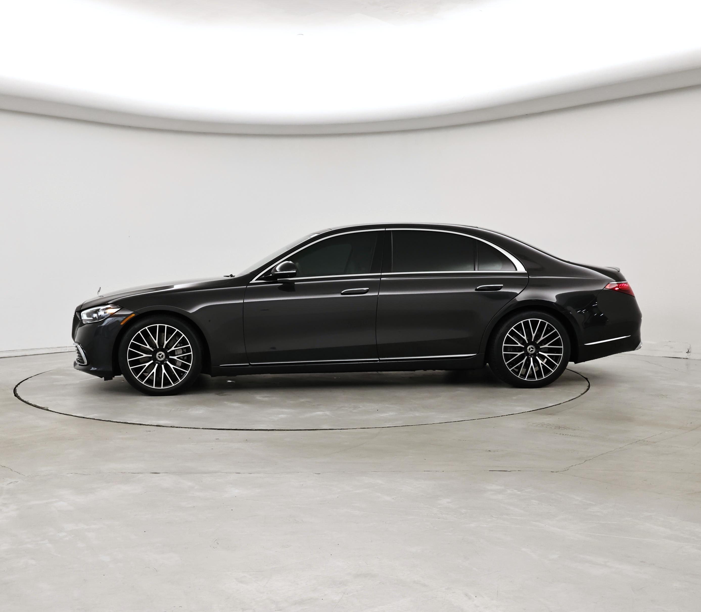 Thumbnail: 2021 Mercedes-Benz S-Class - 3