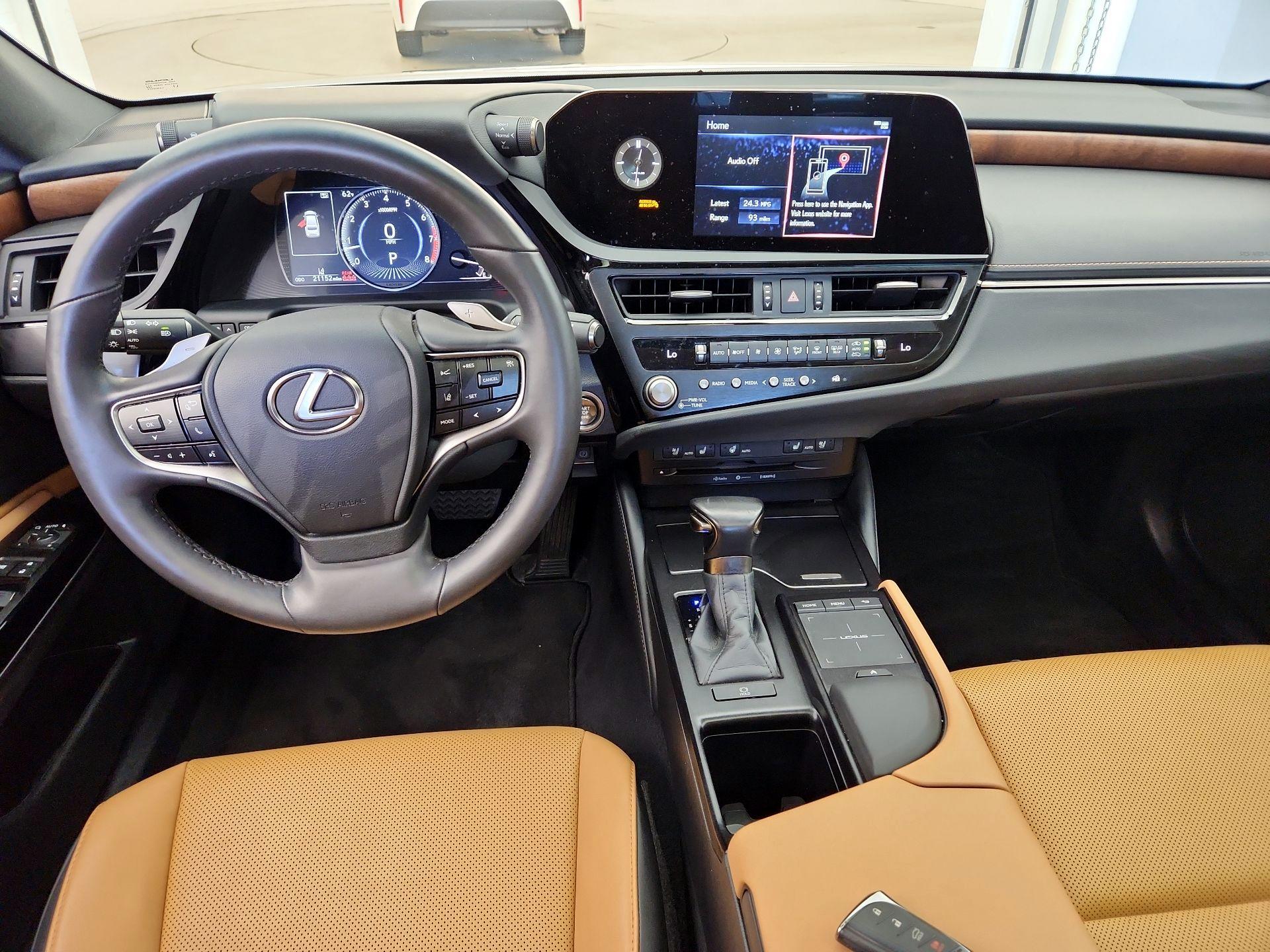 Thumbnail: 2022 Lexus ES - 9