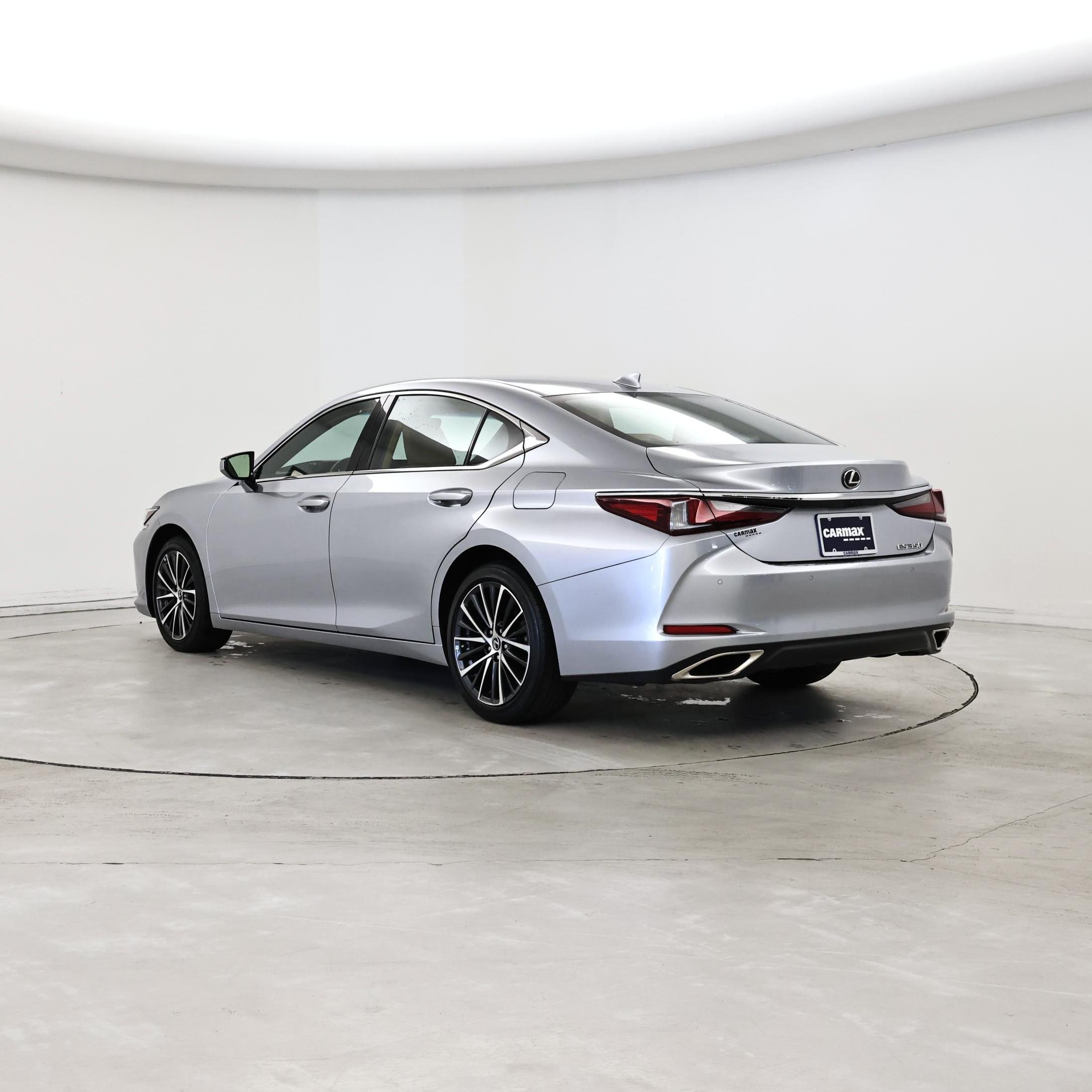 Thumbnail: 2022 Lexus ES - 2