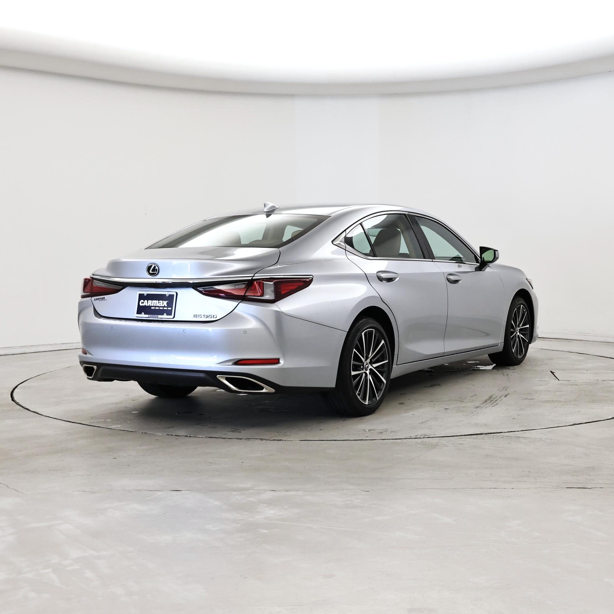 Thumbnail: 2022 Lexus ES - 8
