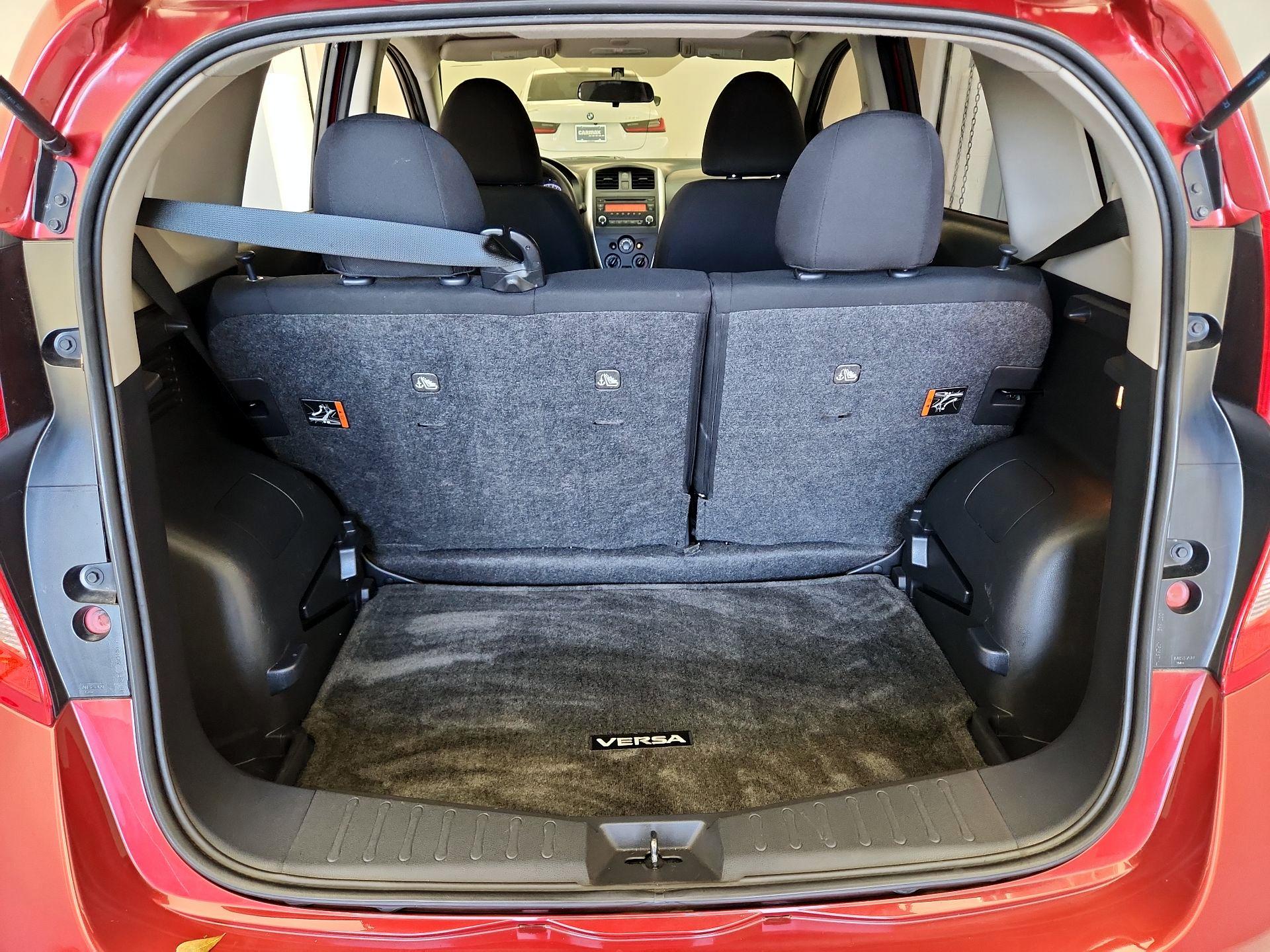 Thumbnail: 2016 Nissan Versa Note - 18