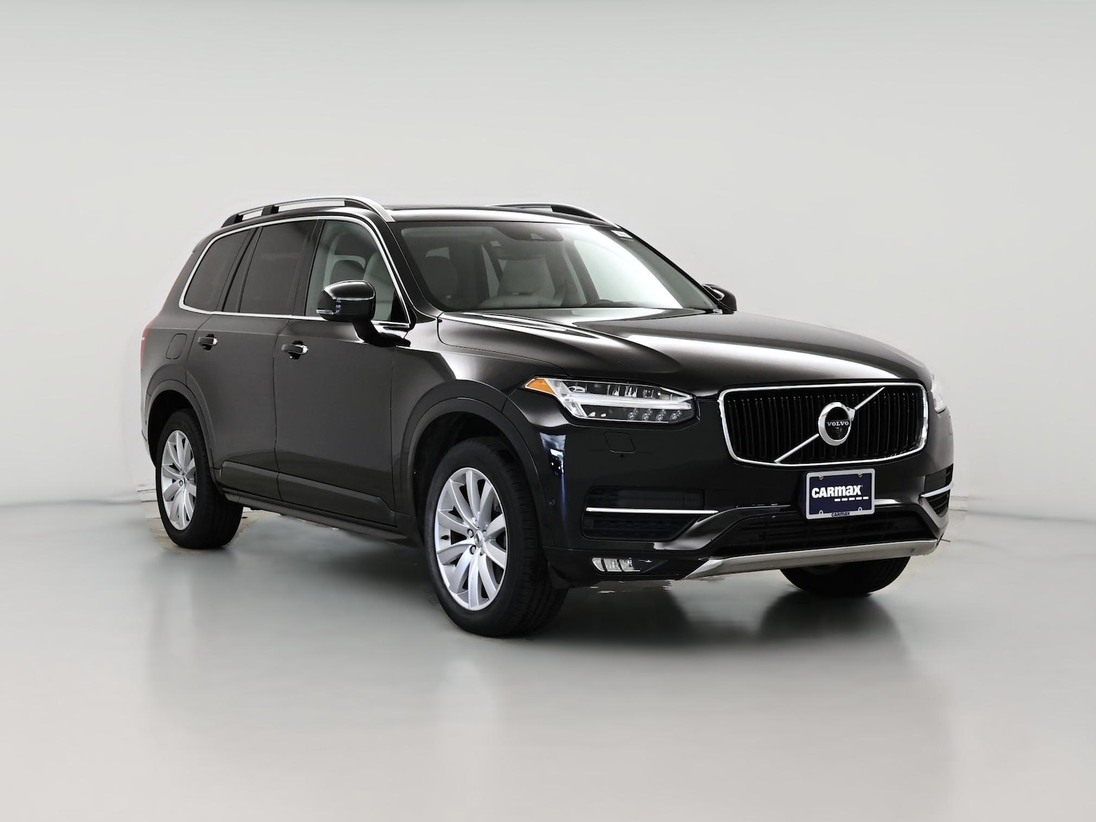 2019 Volvo XC90 Momentum