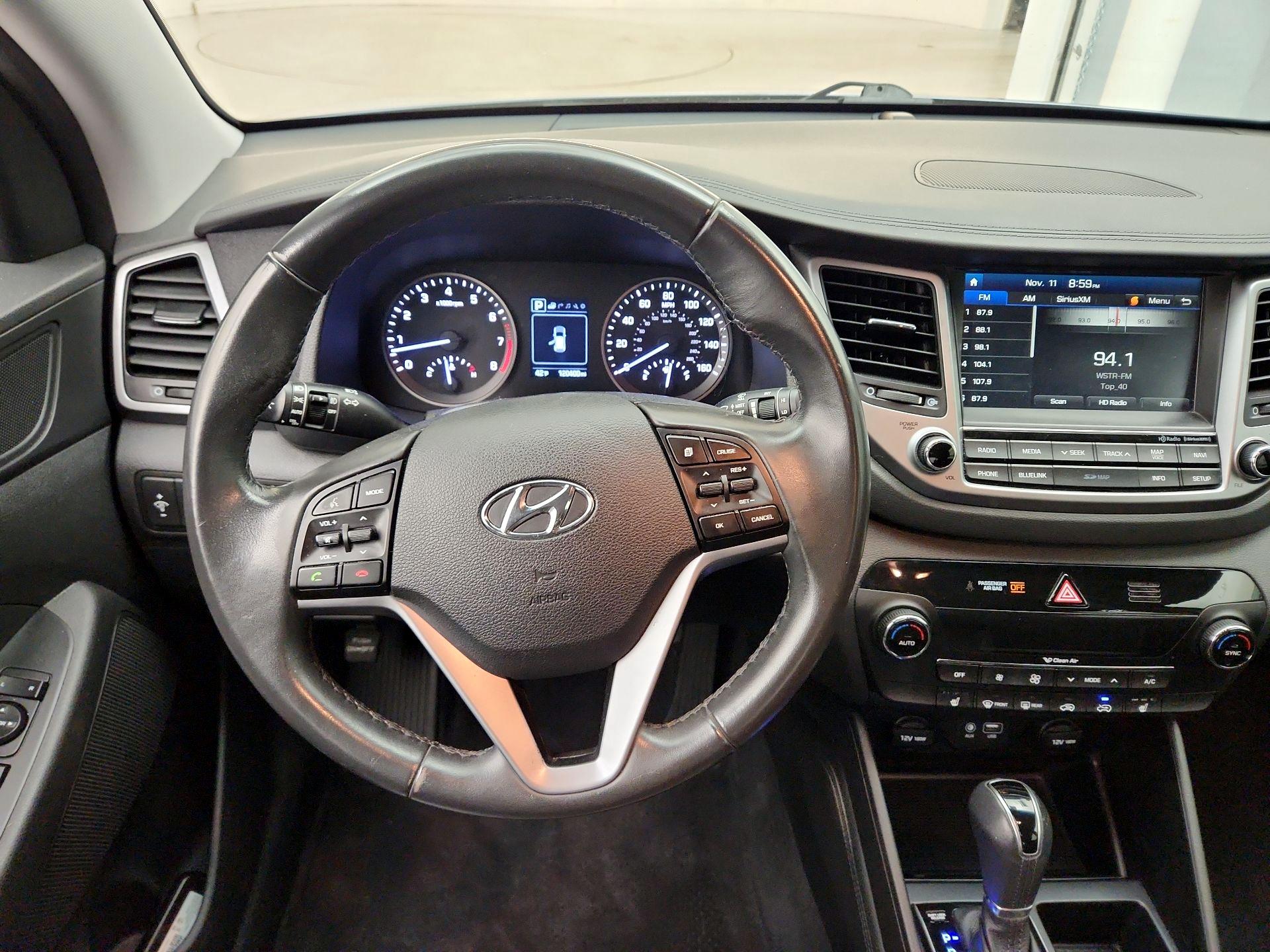 Thumbnail: 2016 Hyundai Tucson - 10