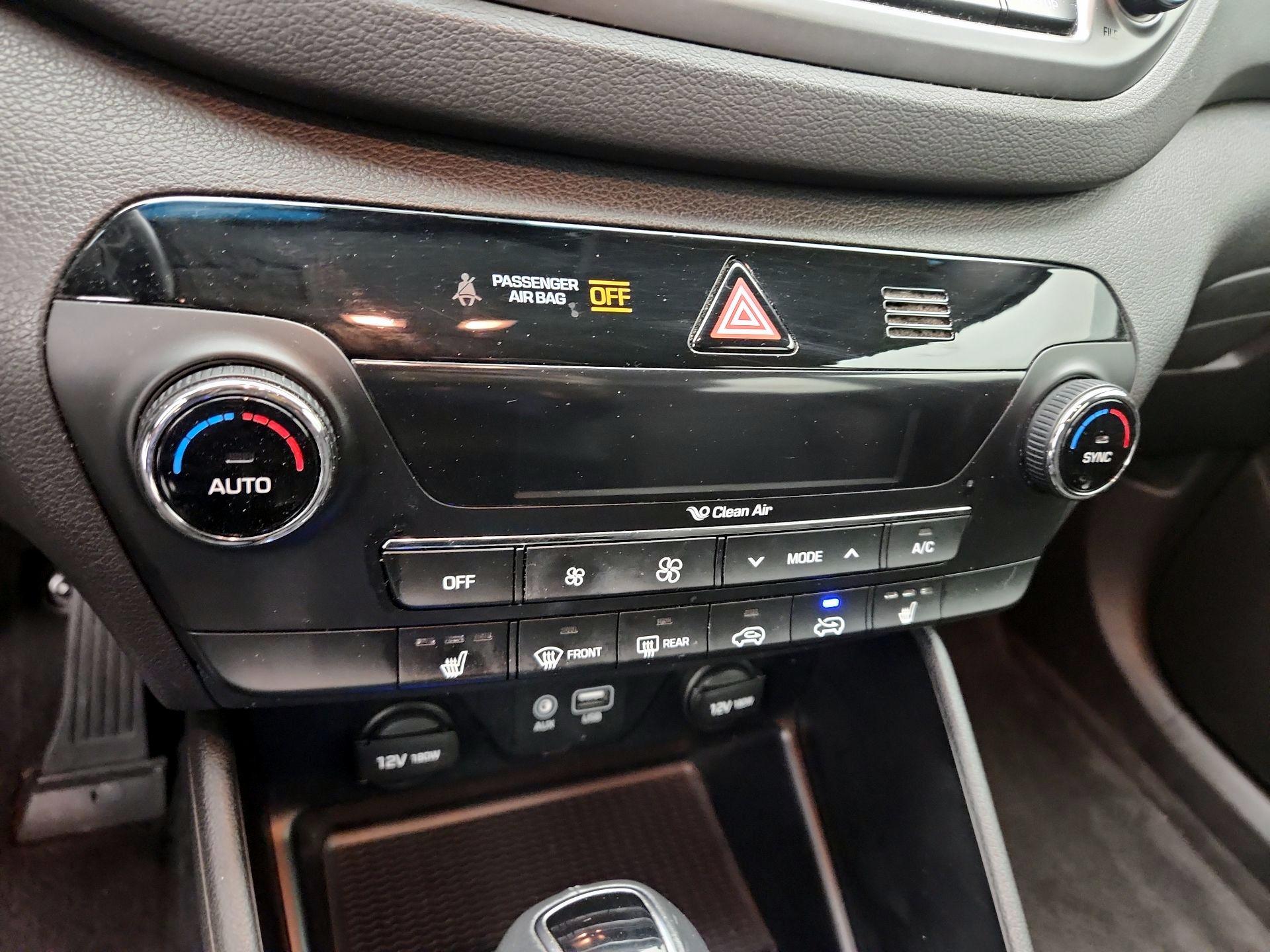 Thumbnail: 2016 Hyundai Tucson - 16